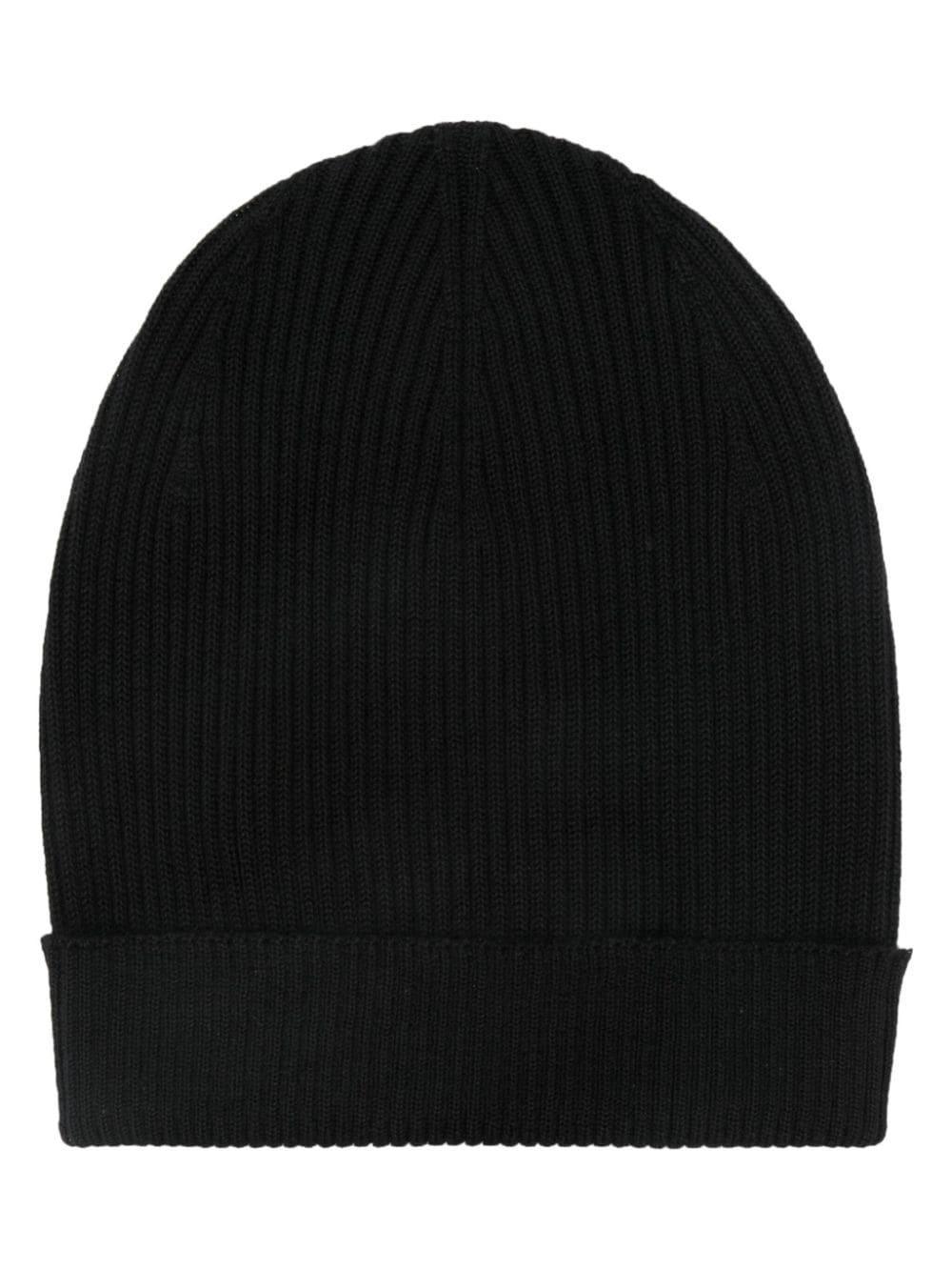 Knitted Beanie Hat In Black Product Image