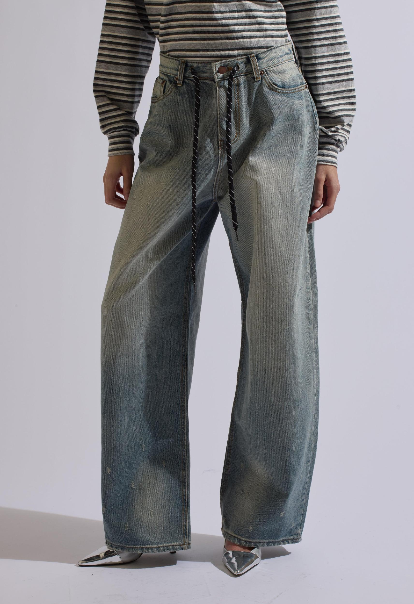 Harper Distressed Denim Product Image