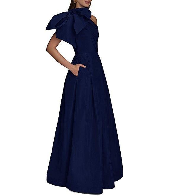 Donna Karan Taffeta Bow One Shoulder Sleeveless Ballgown Product Image