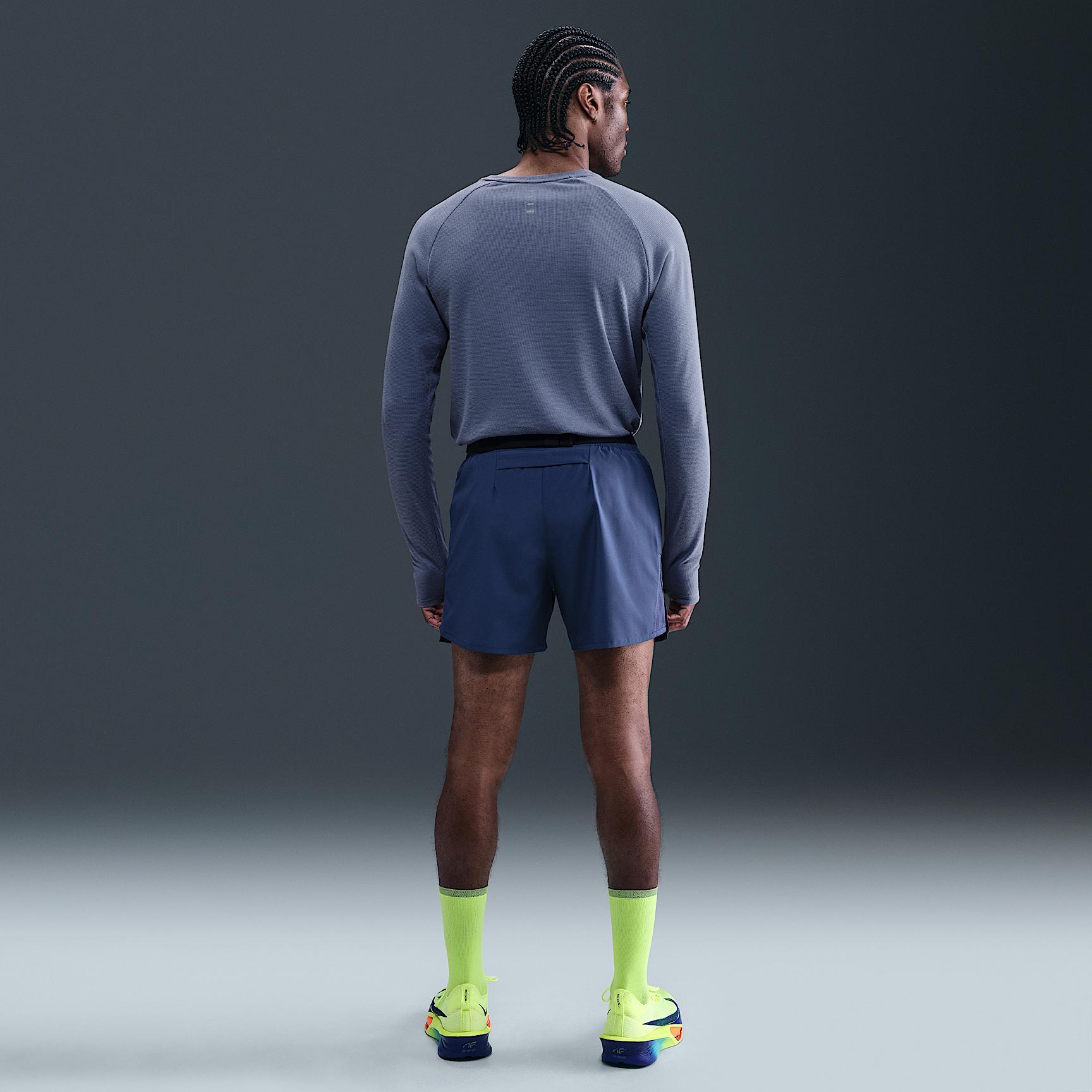 Nike Men's Stride Dri-FIT Running Waffle Crew Product Image
