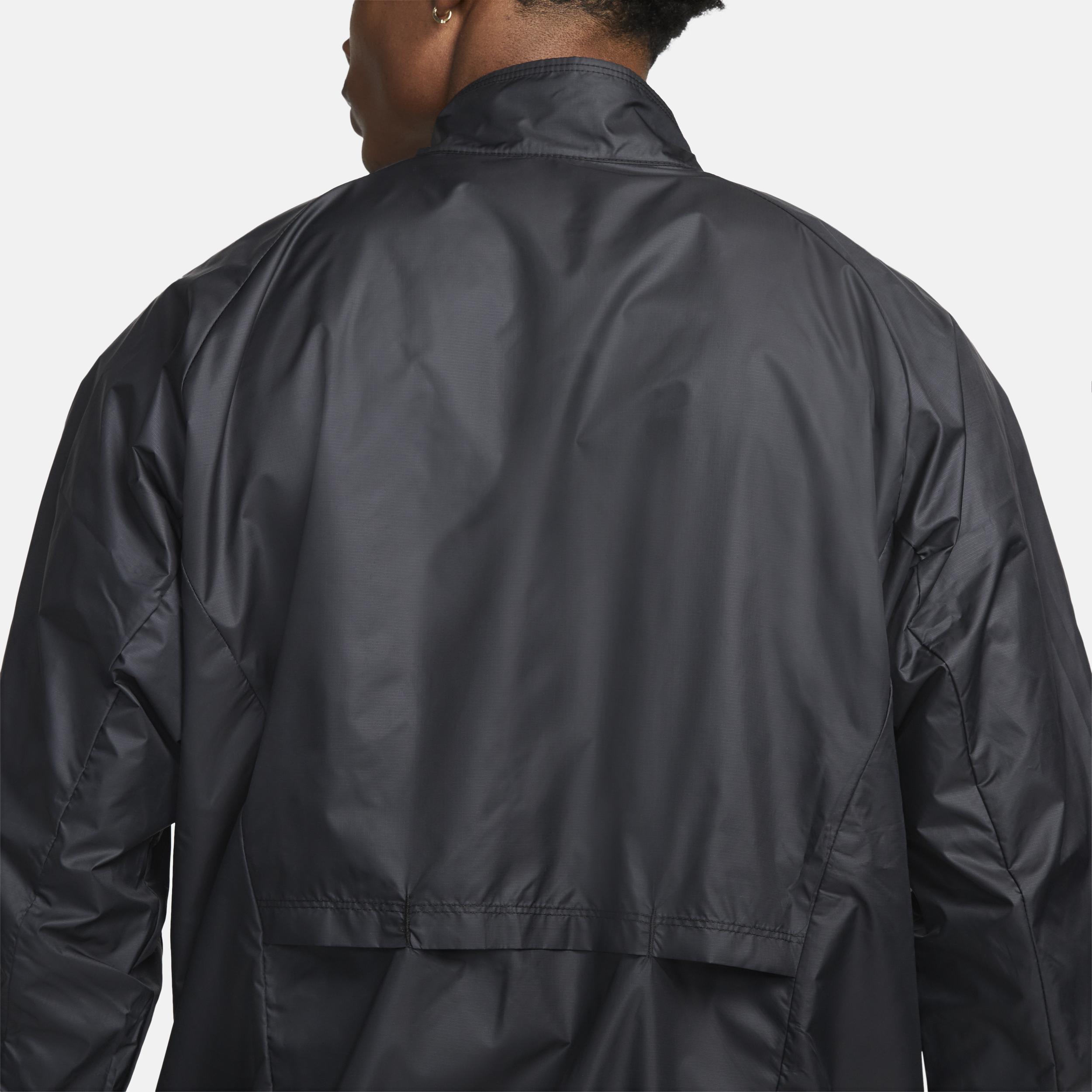 Nike Men's Track Club Storm-FIT Running Jacket Product Image