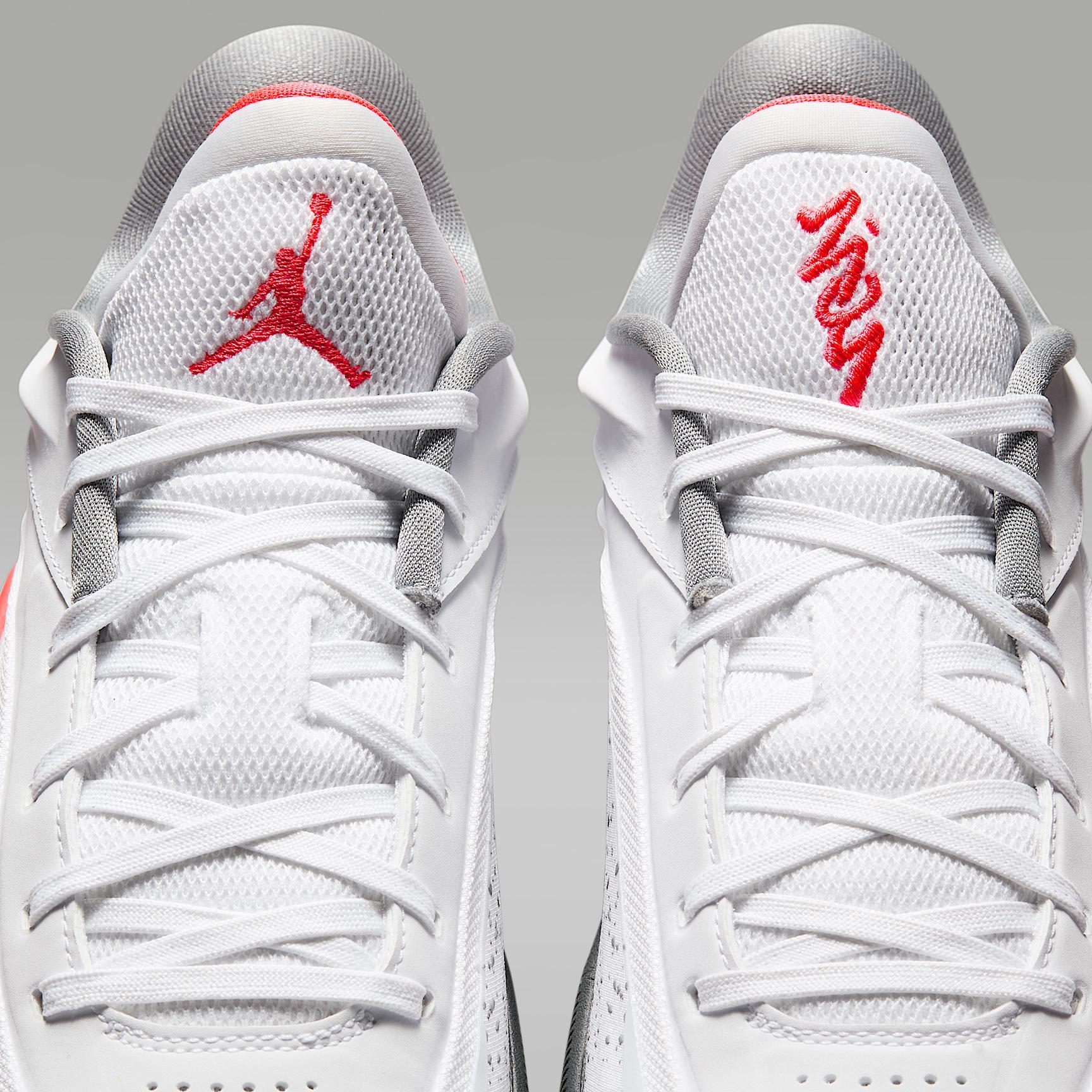 Zion 4 Basketball Shoes Product Image
