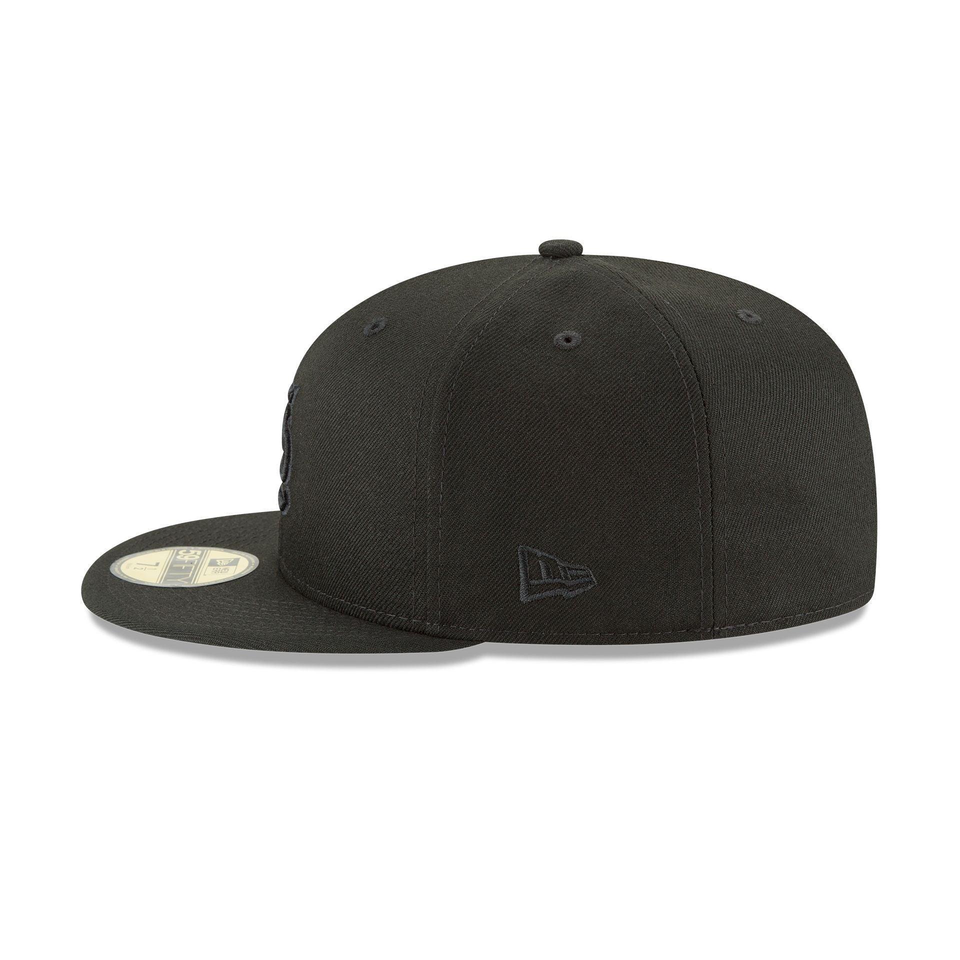 Atlanta Braves Black and White Basic 59FIFTY Fitted Hat Male Product Image