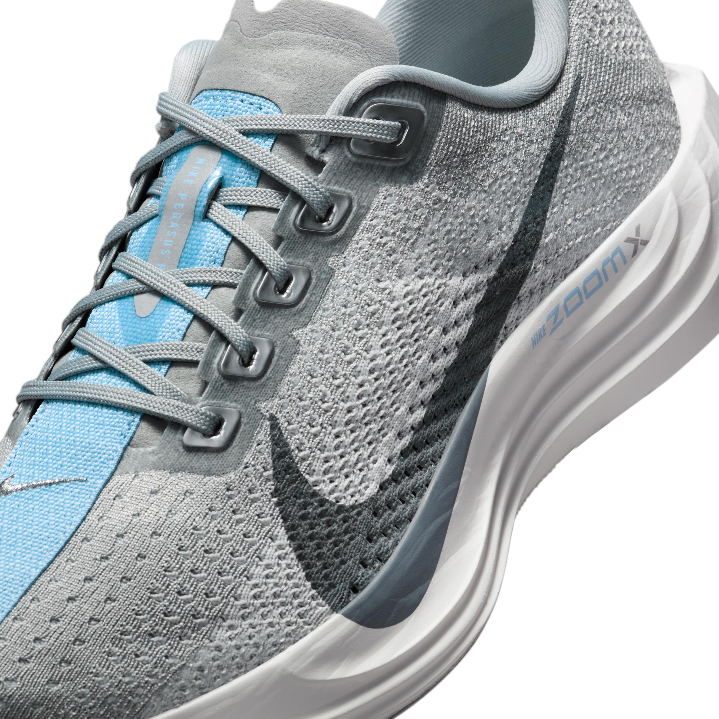 Nike Women's Pegasus Plus Road Running Shoes Product Image