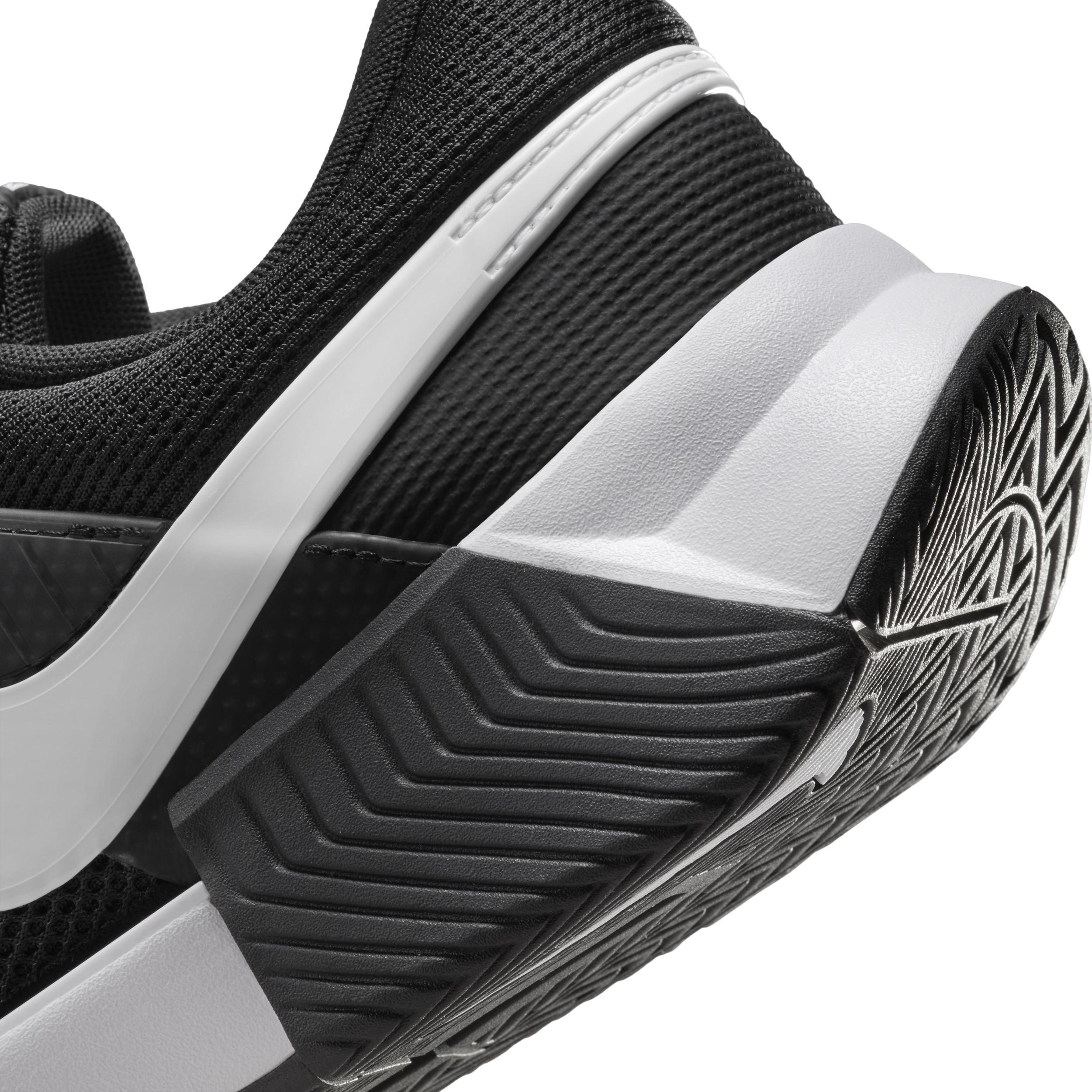 Nike Men's Zoom GP Challenge 1 Hard Court Tennis Shoes Product Image