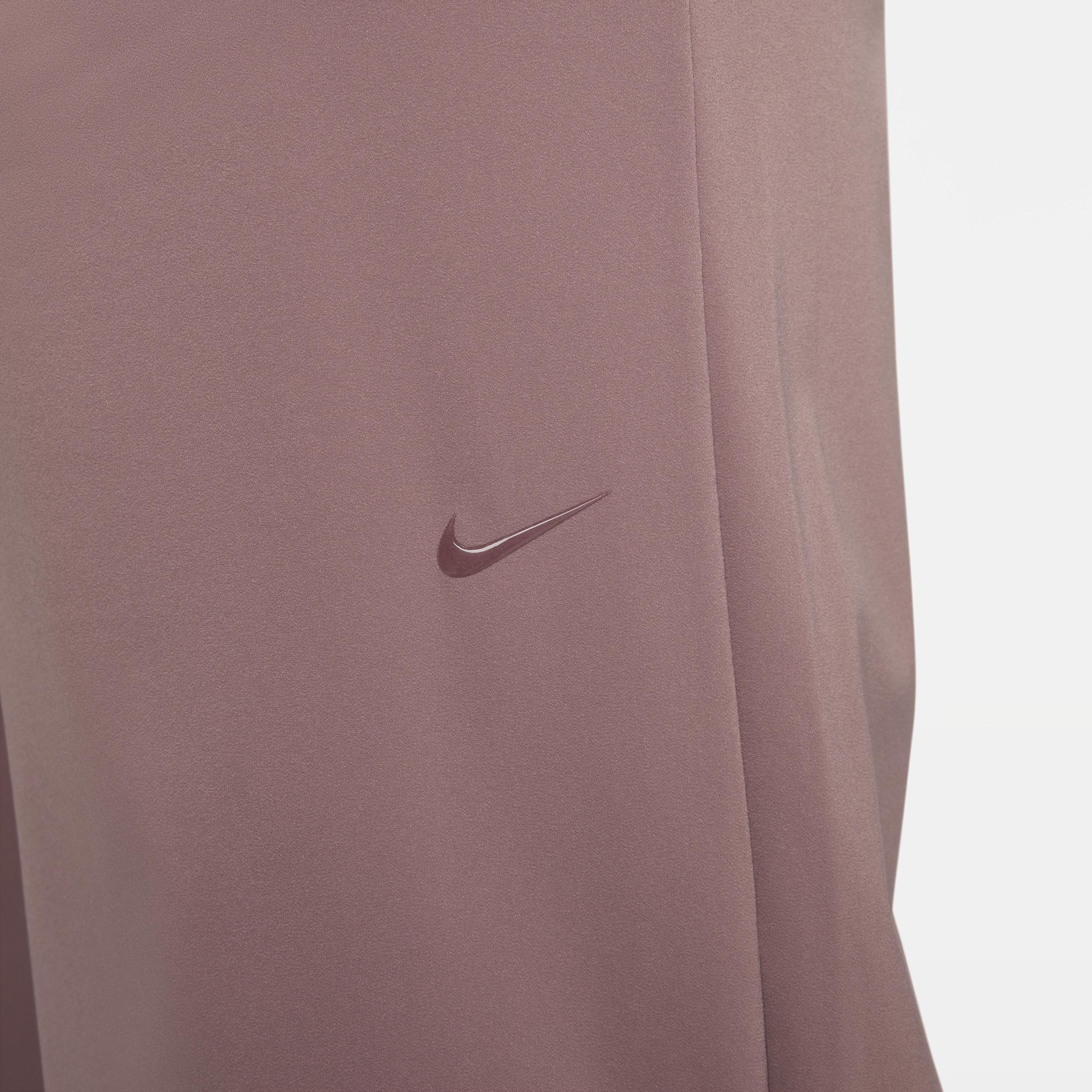 Nike Women's Bliss Dri-FIT Trousers Product Image