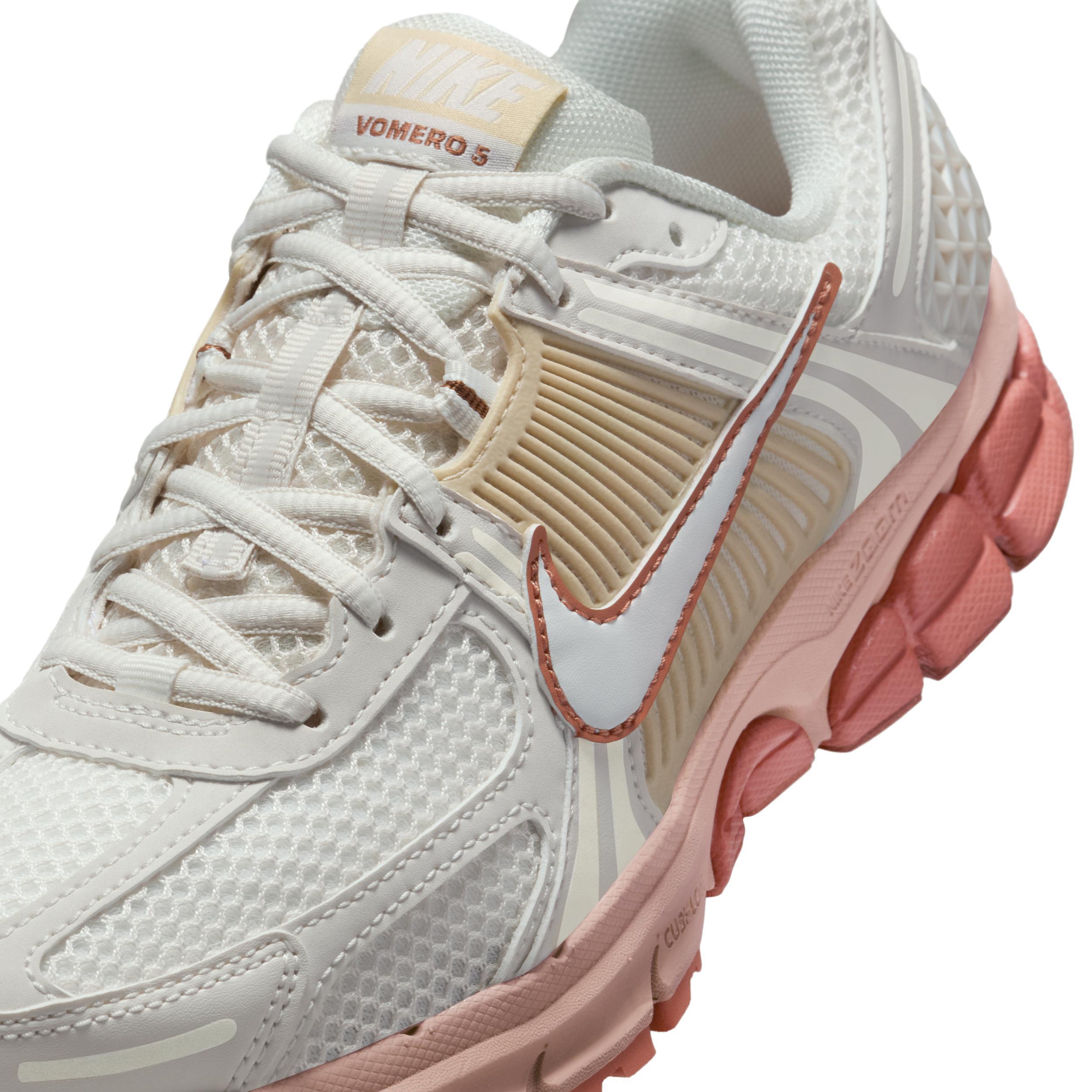 Nike Women's Zoom Vomero 5 Shoes Product Image