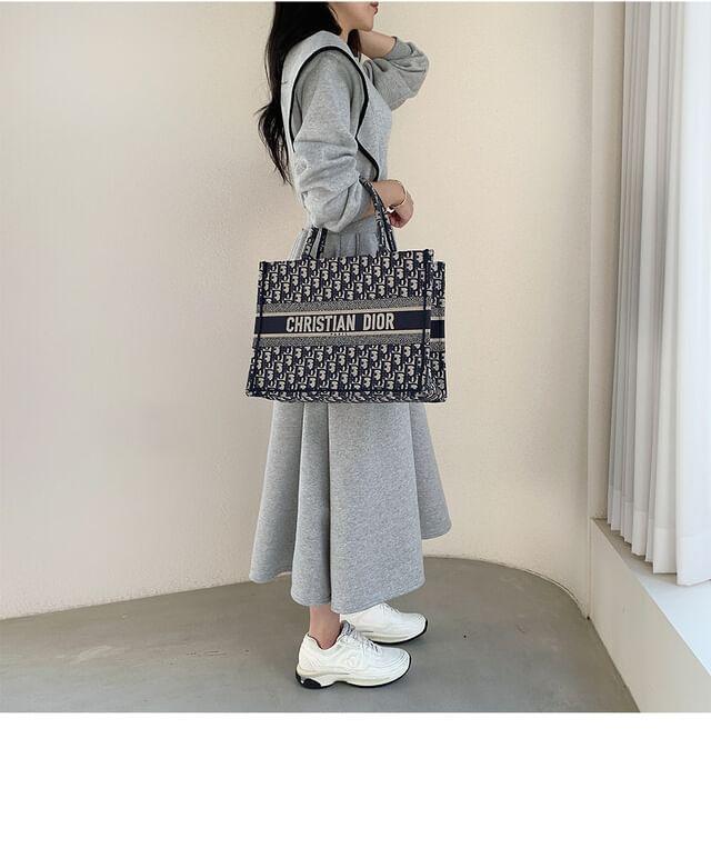 Long Sleeve Round Neck Contrast Piping Midi Sweatshirt Dress Product Image