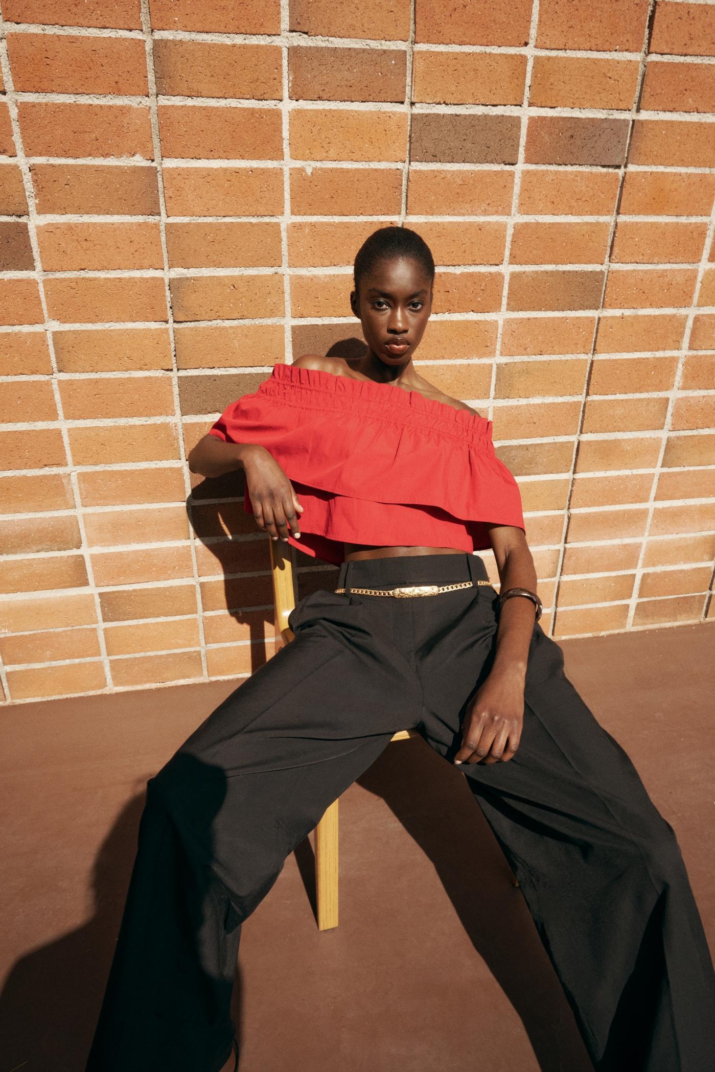 Strapless top with ruffle - Women | MANGO USA Product Image