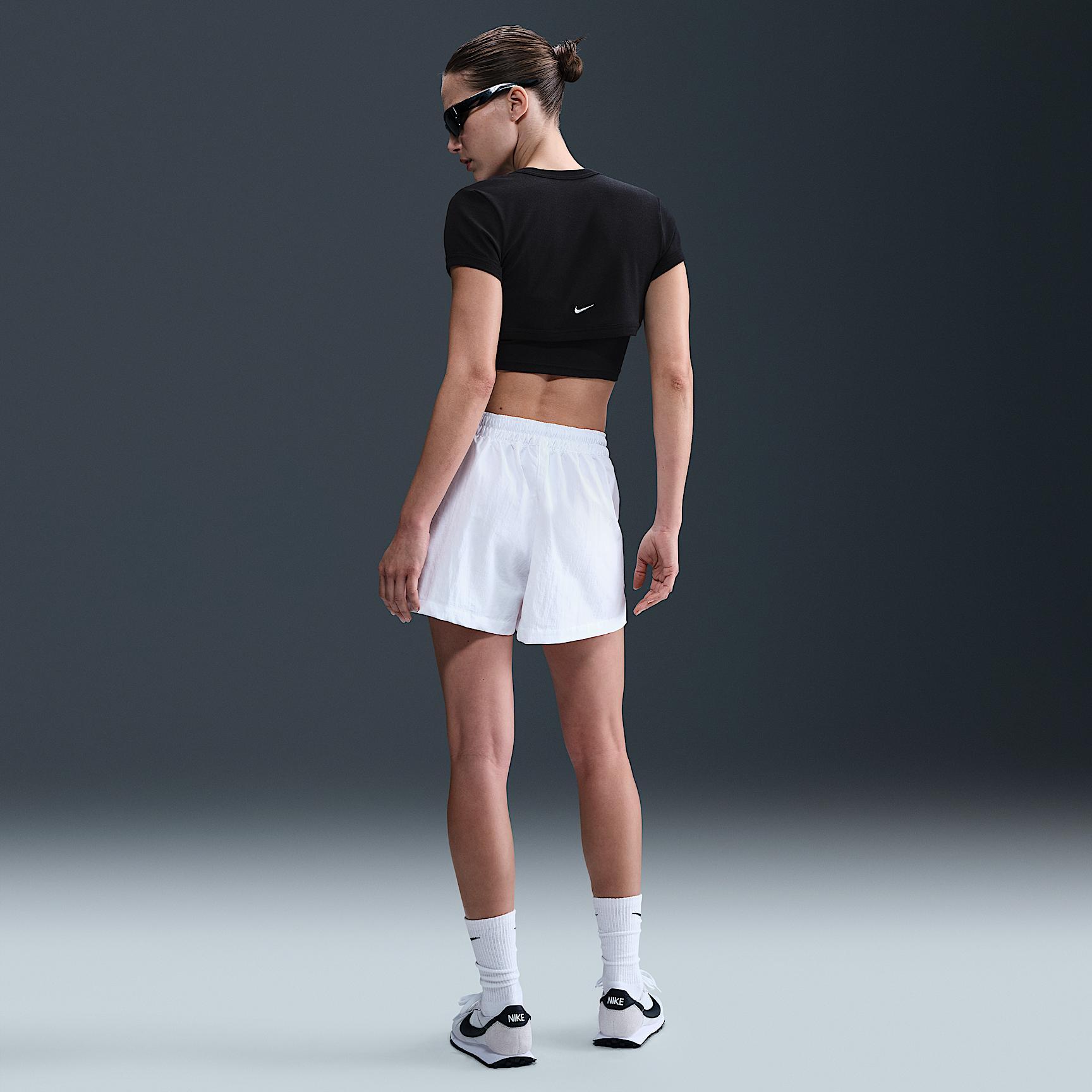 Women's Nike Sportswear Essential Woven Skort Product Image