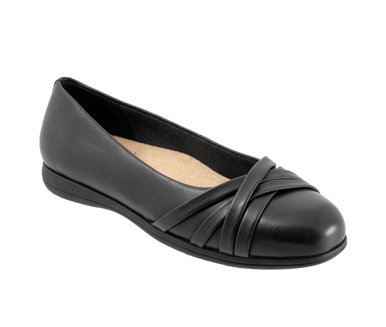 Women's Baretraps Covette Casual Flats Product Image