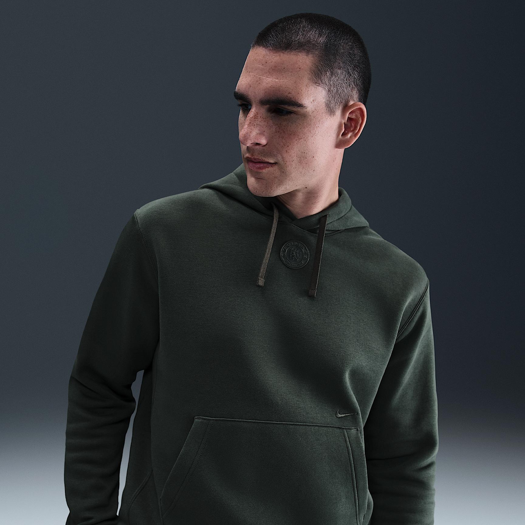 Chelsea FC Club Nike Men's Soccer Pullover Hoodie Product Image