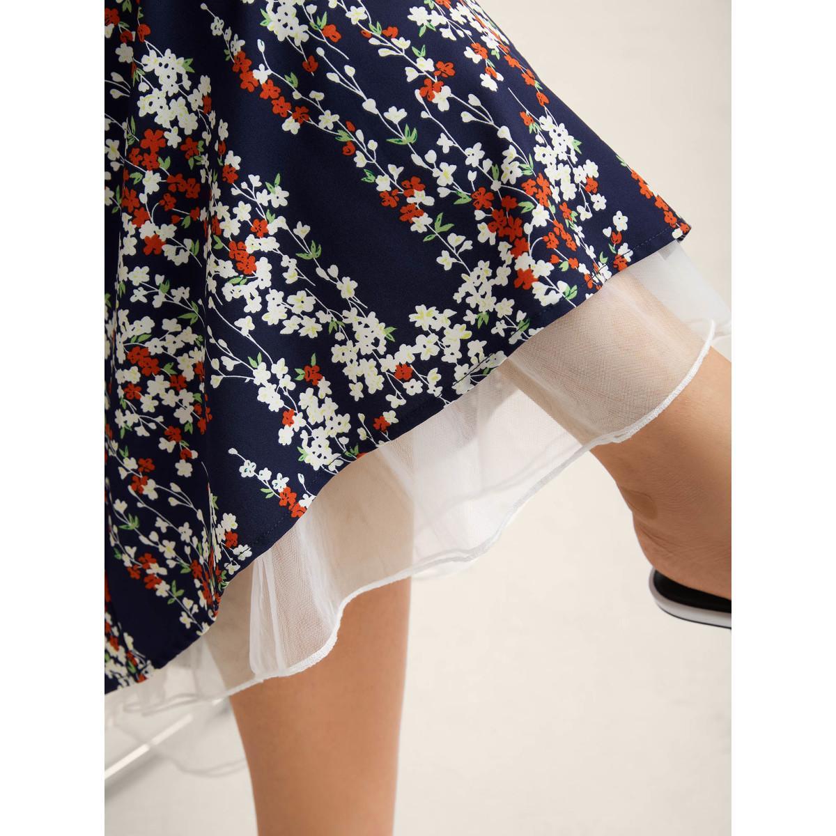 Plus Size Ditsy Floral Print Lace Hem Midi Dress Indigo Women Square Neck Sleeveless Curvy BloomChic 28/5X Product Image