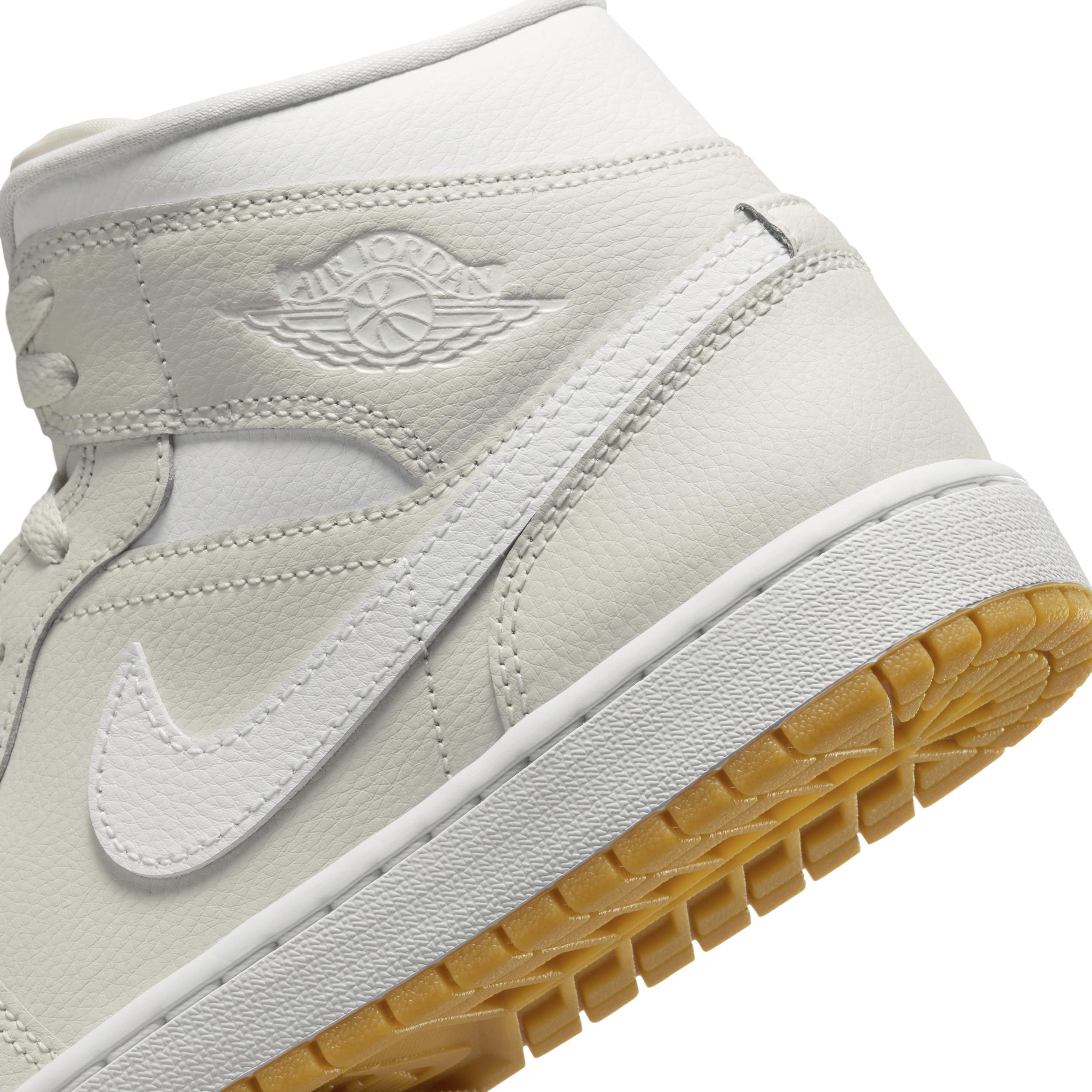 Jordan Womens Air Retro 1 Mid Casual Shoes Product Image