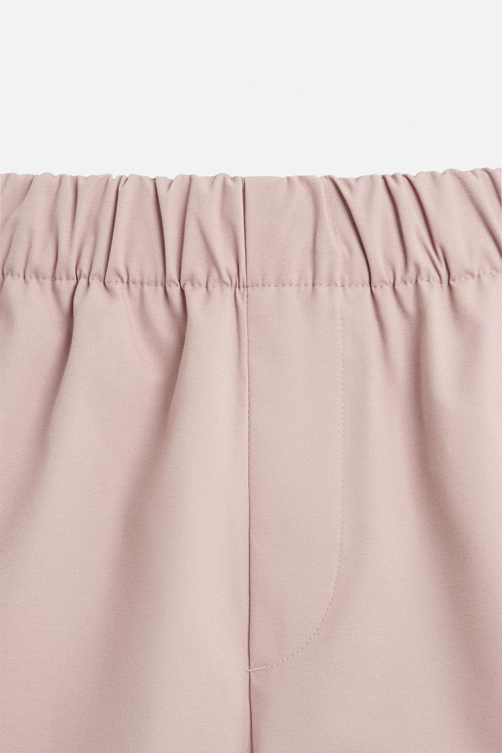 RELAXED FIT SHORTS Product Image