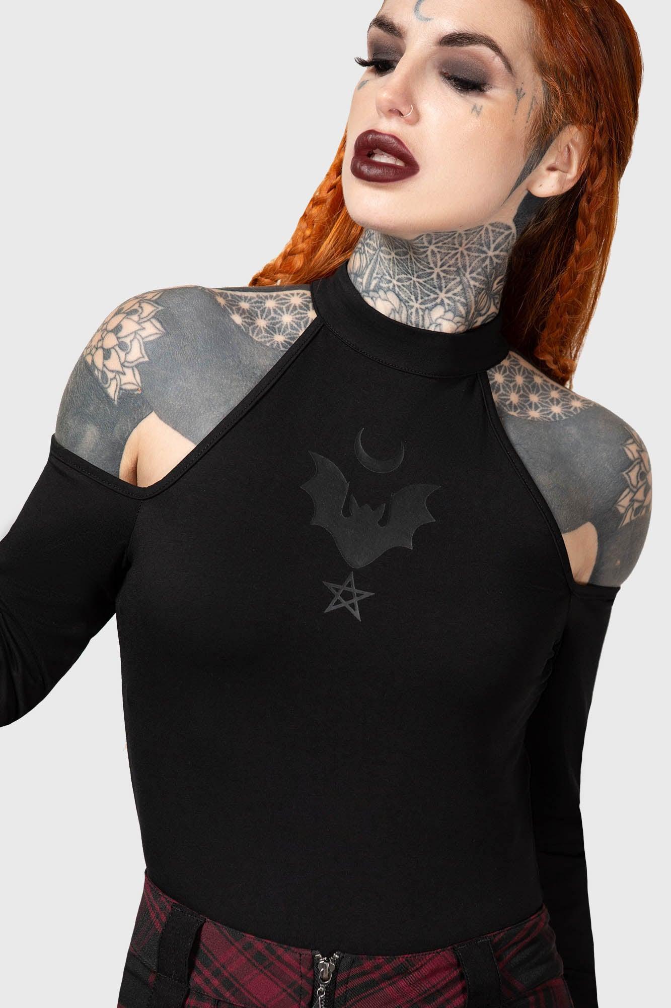 Sincantation Top Female Product Image