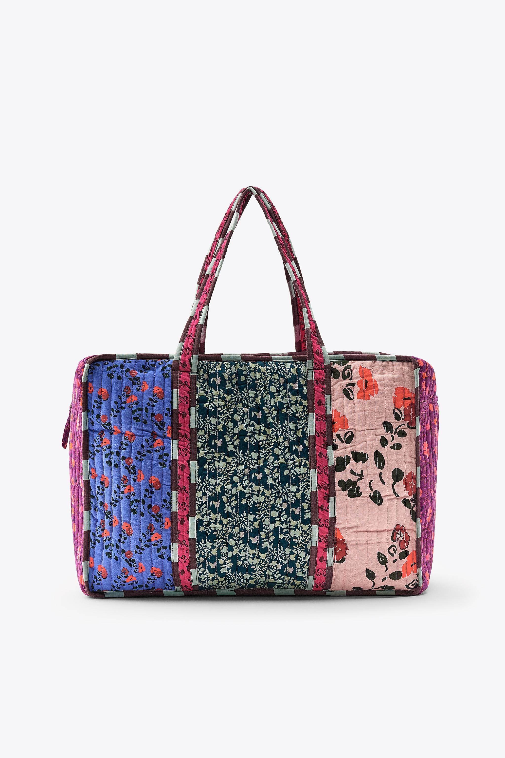 PRINTED QUILTED BAG Product Image