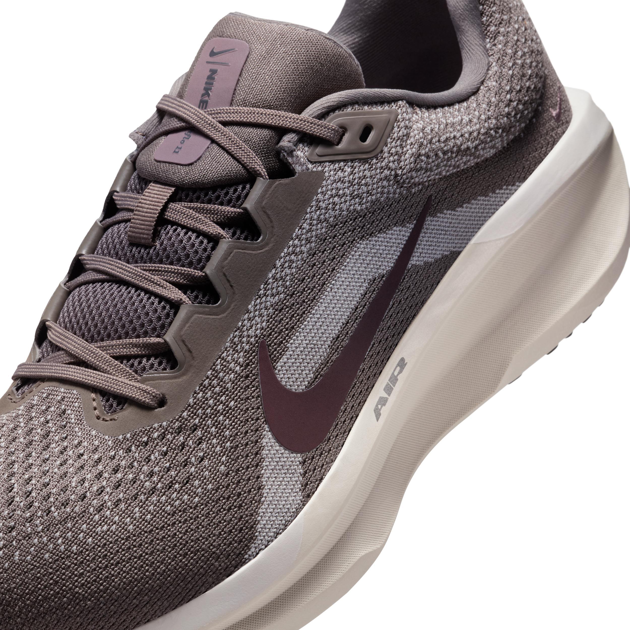 Nike Men's Winflo 11 Road Running Shoes Product Image