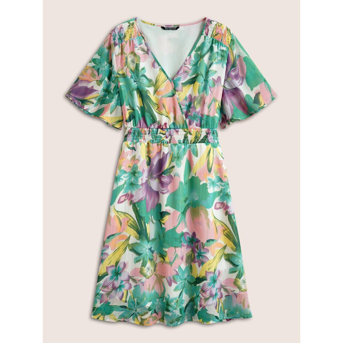 Plus Size Floral Print Overlap Collar Pocket Shirred Dress Green Women Elegant Non Overlap Collar Short sleeve Curvy Midi Dress BloomChic 18-20/2X Product Image