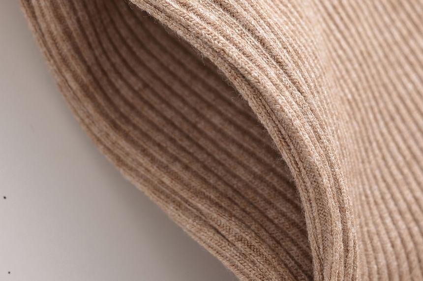 Mid Rise Plain Knit Wide Leg Pants Product Image