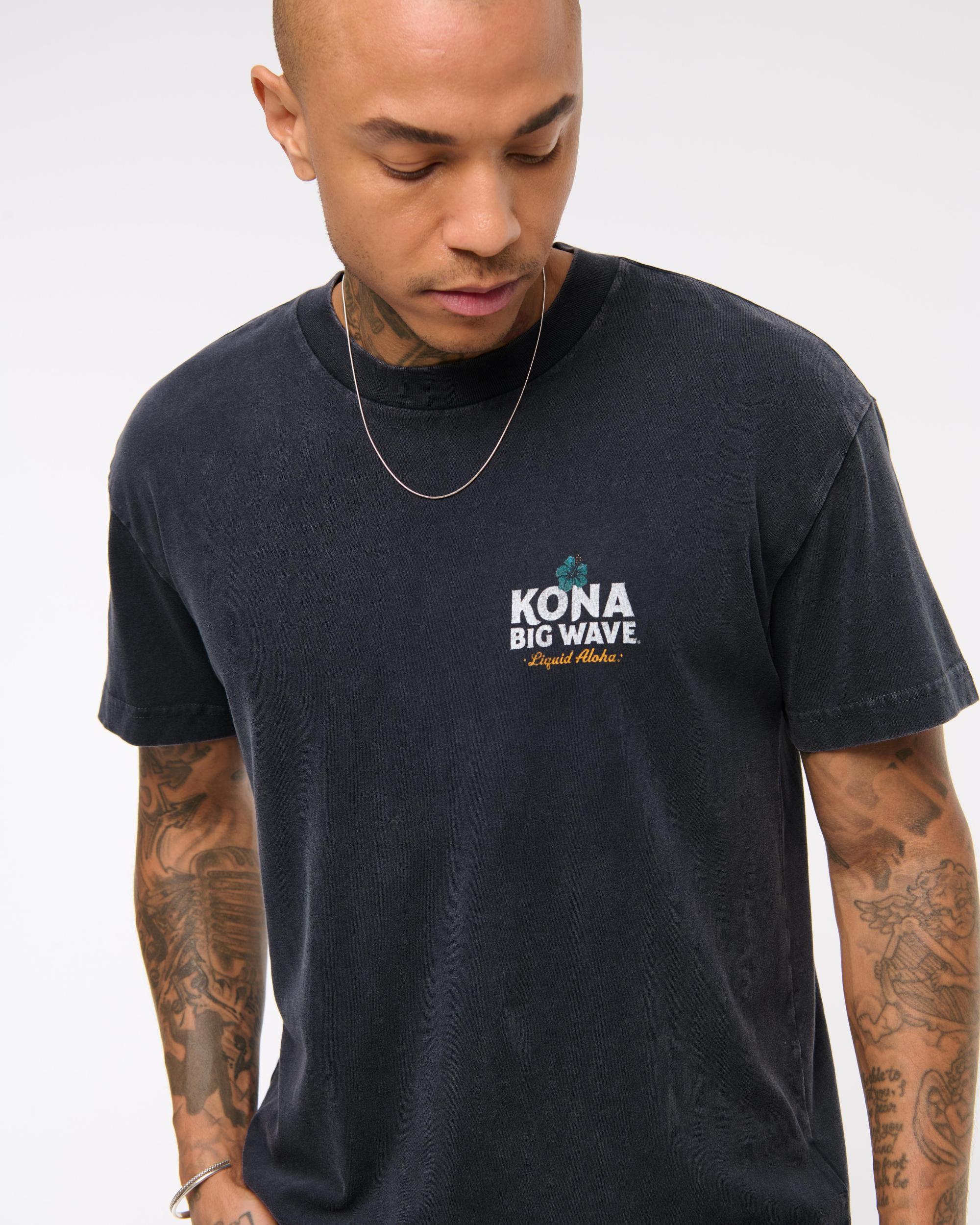 Modelo Graphic Tee Product Image