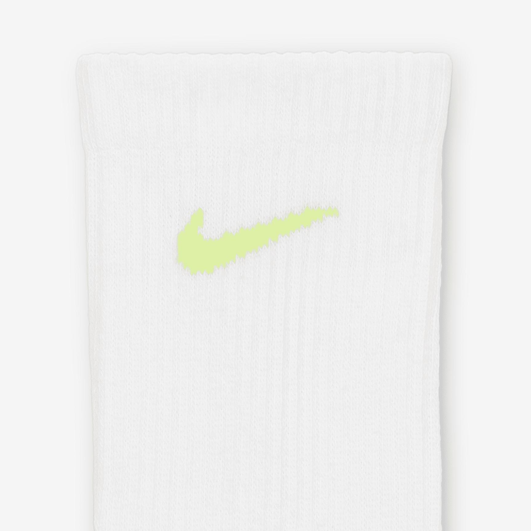 Nike Unisex Everyday Plus Cushioned Training Crew Socks (3 Pairs) Product Image
