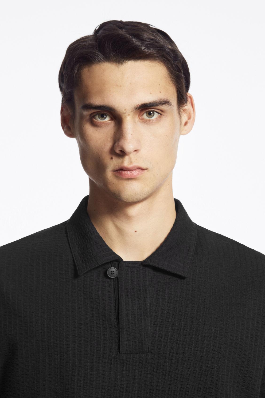RELAXED SEERSUCKER COTTON POLO SHIRT Product Image