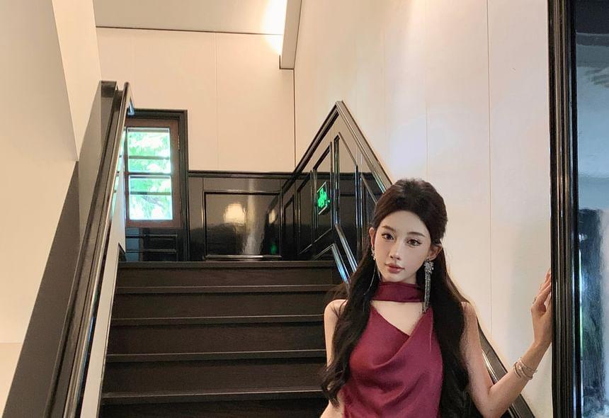 Sleeveless Cowl Neck Plain Backless Maxi Sheath Dress Product Image