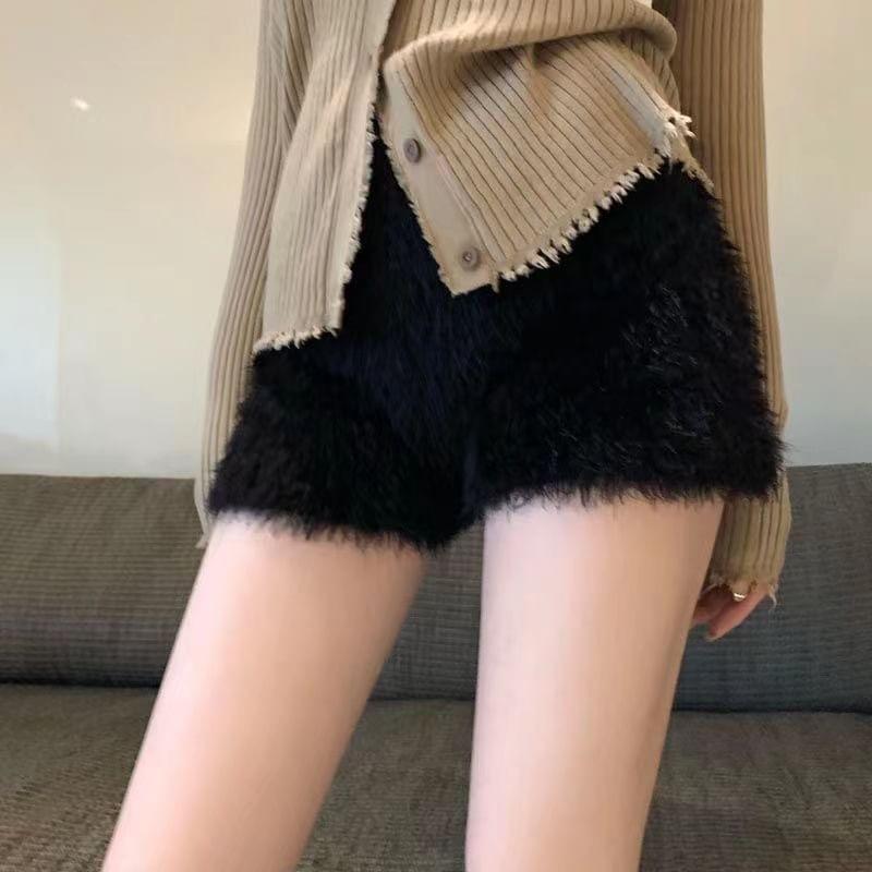 High Waist Plain Fluffy Knit Shorts Product Image