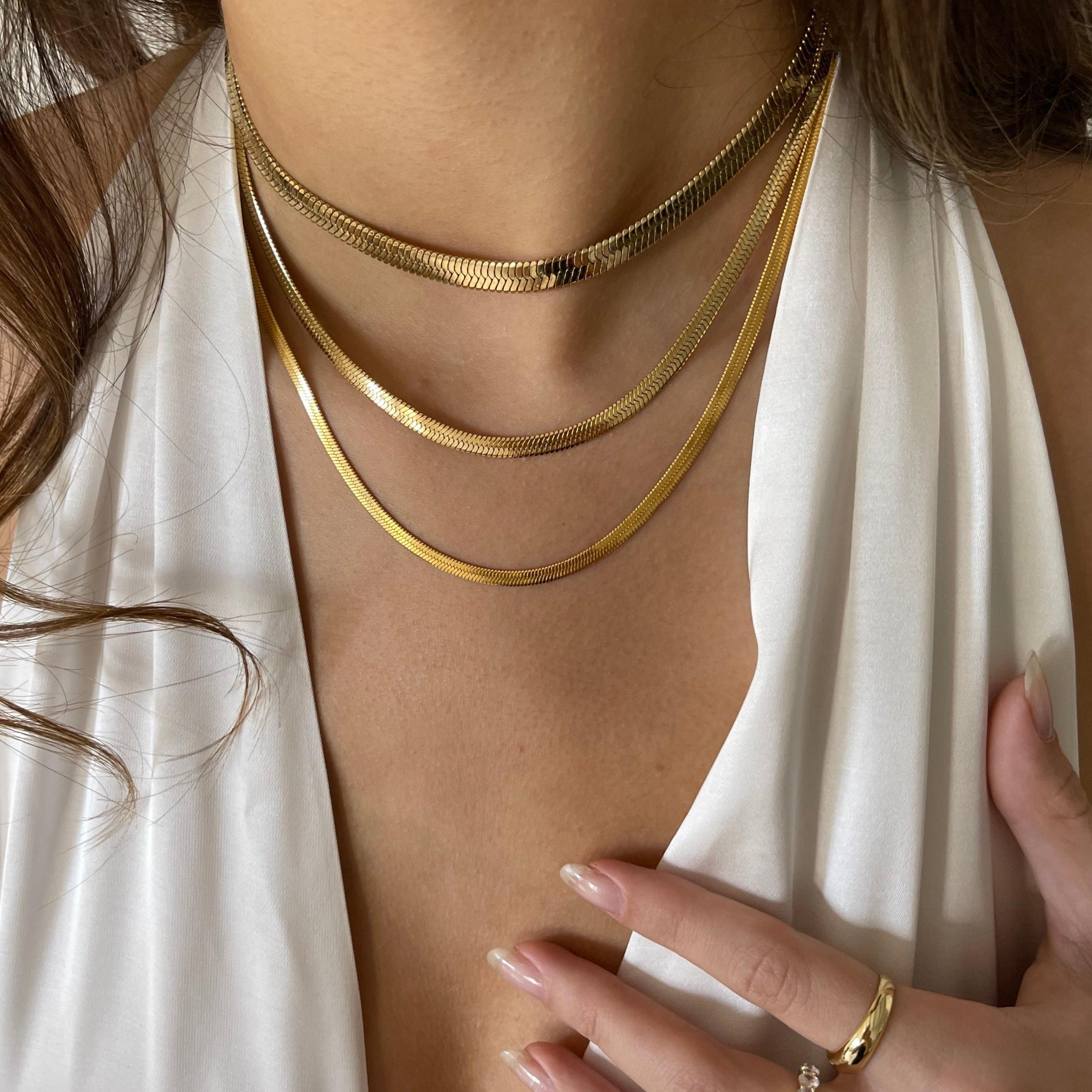 Shining Snake Necklace Product Image