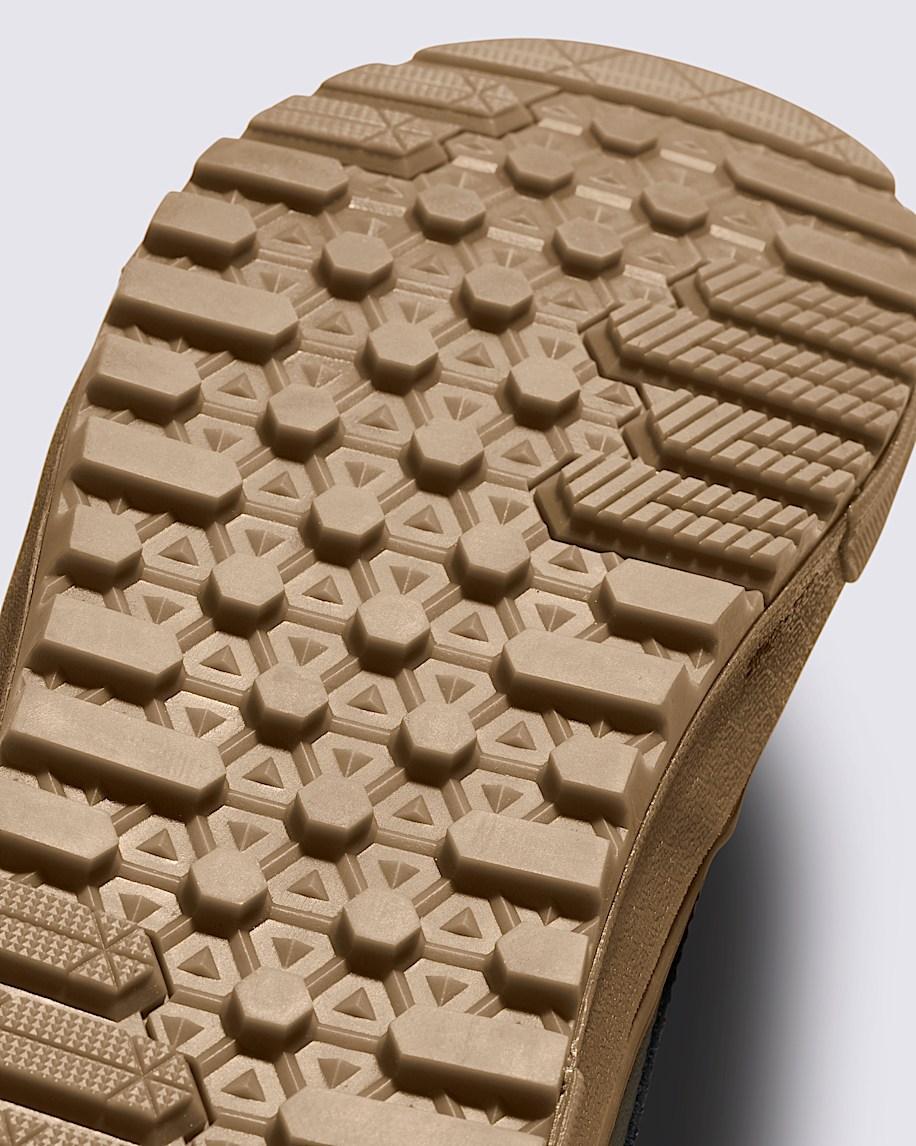 MTE Sk8-Hi Waterproof Insulated Shoe in Grape Leaf Green / Gum| Vans US Product Image