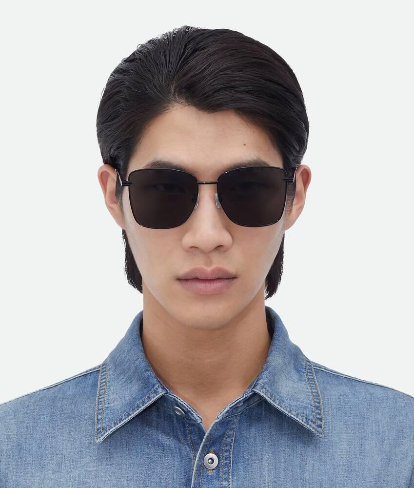 Women's Classic Square Sunglasses in Black / Grey Product Image