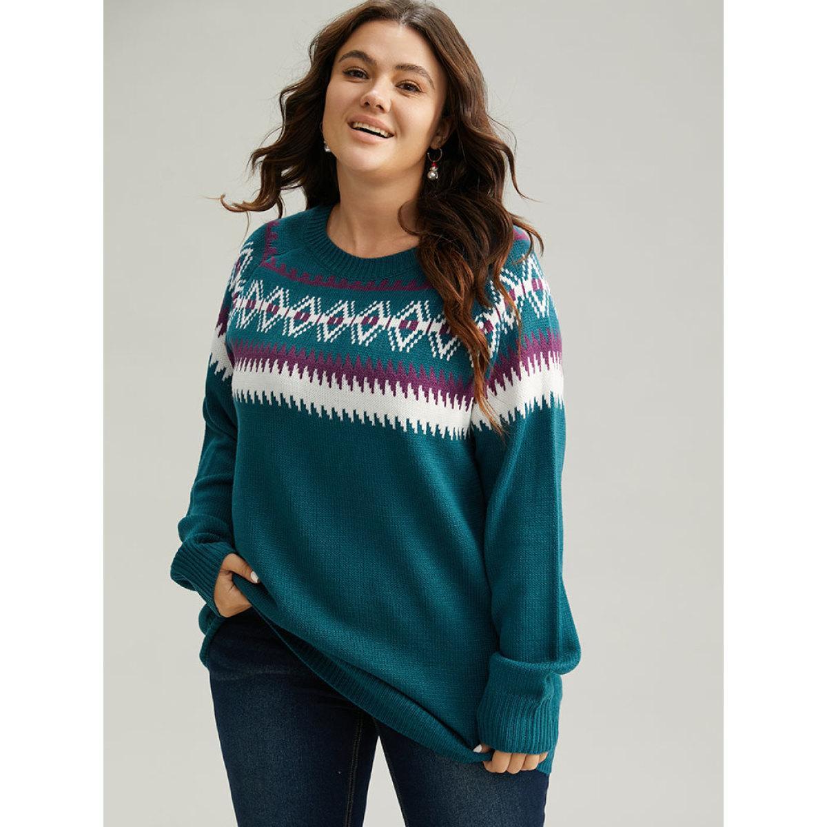 Plus Size Geometric Contrast Raglan Sleeve Pullover Emerald Women Casual Loose Long Sleeve Round Neck Festival-Christmas Pullovers BloomChic 30/6X Product Image
