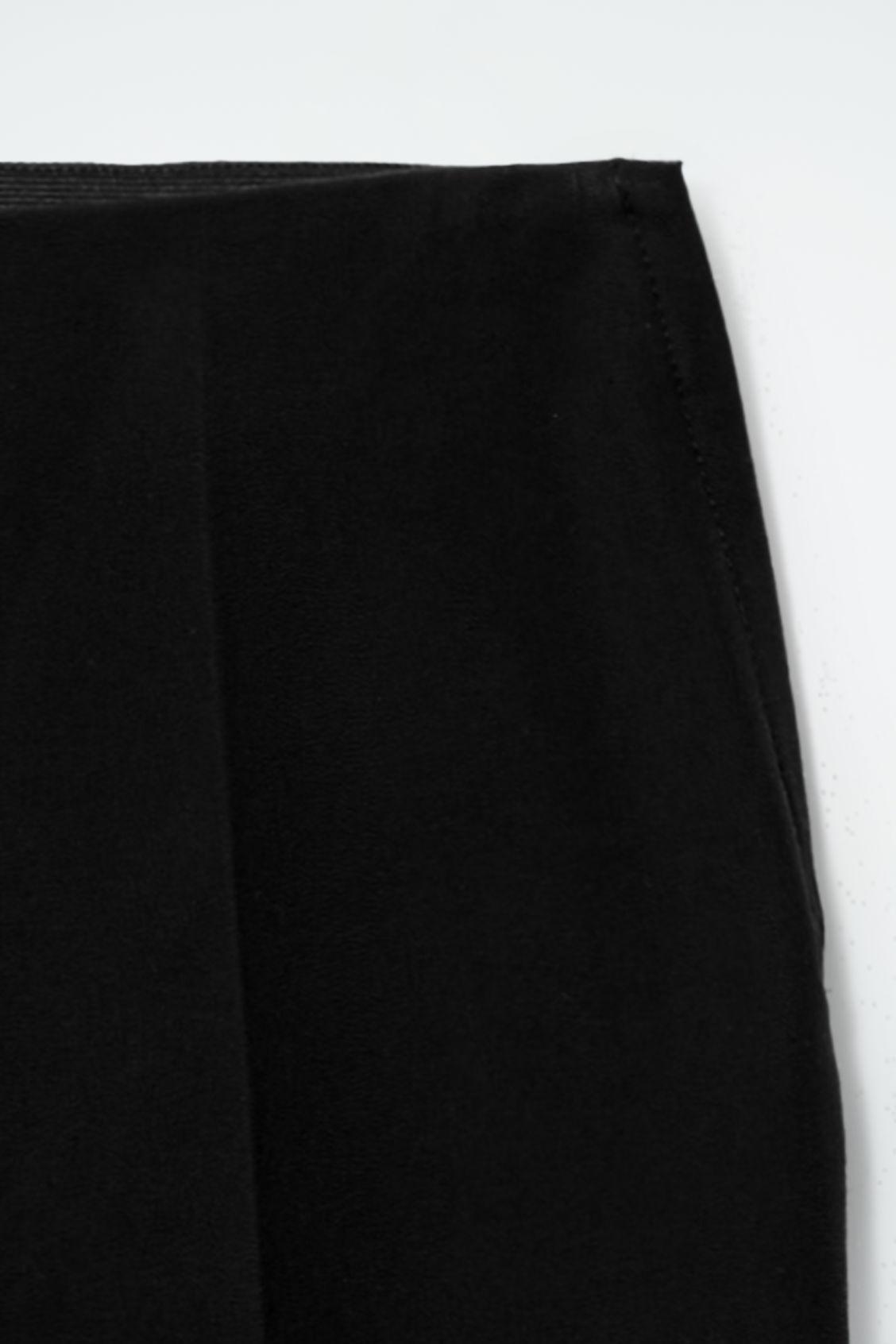 SLIM-LEG CROPPED TROUSERS Product Image