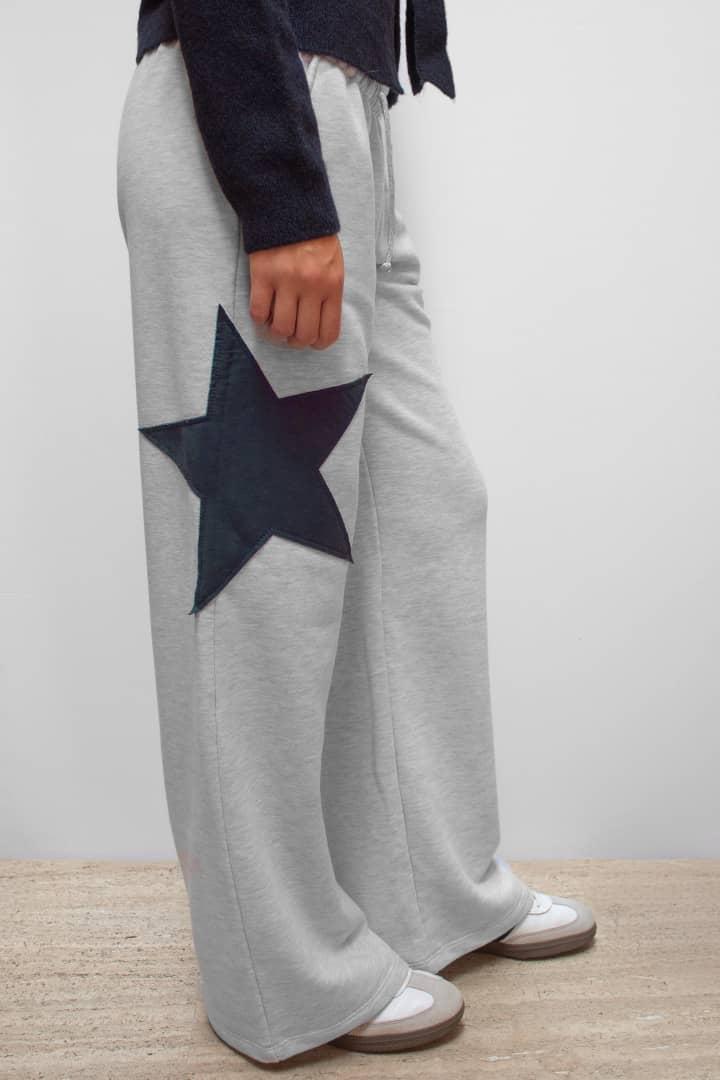 Wide-leg joggers with star Product Image