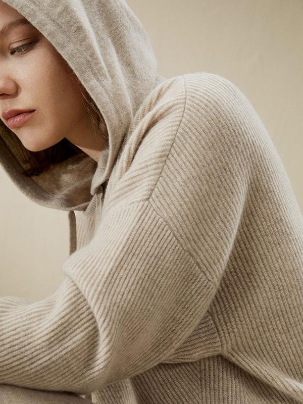 Eshe 2-in-1 Cashmere Detachable Hoodie Product Image