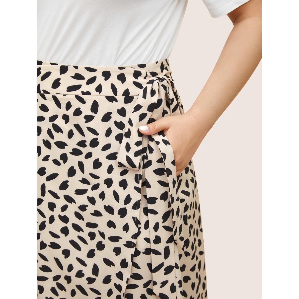 Plus Size Graphic Ties Knotted Wrap Hem Skirt Women Tan Elegant Belted No stretch Slanted pocket Everyday Skirts BloomChic 12/L Product Image