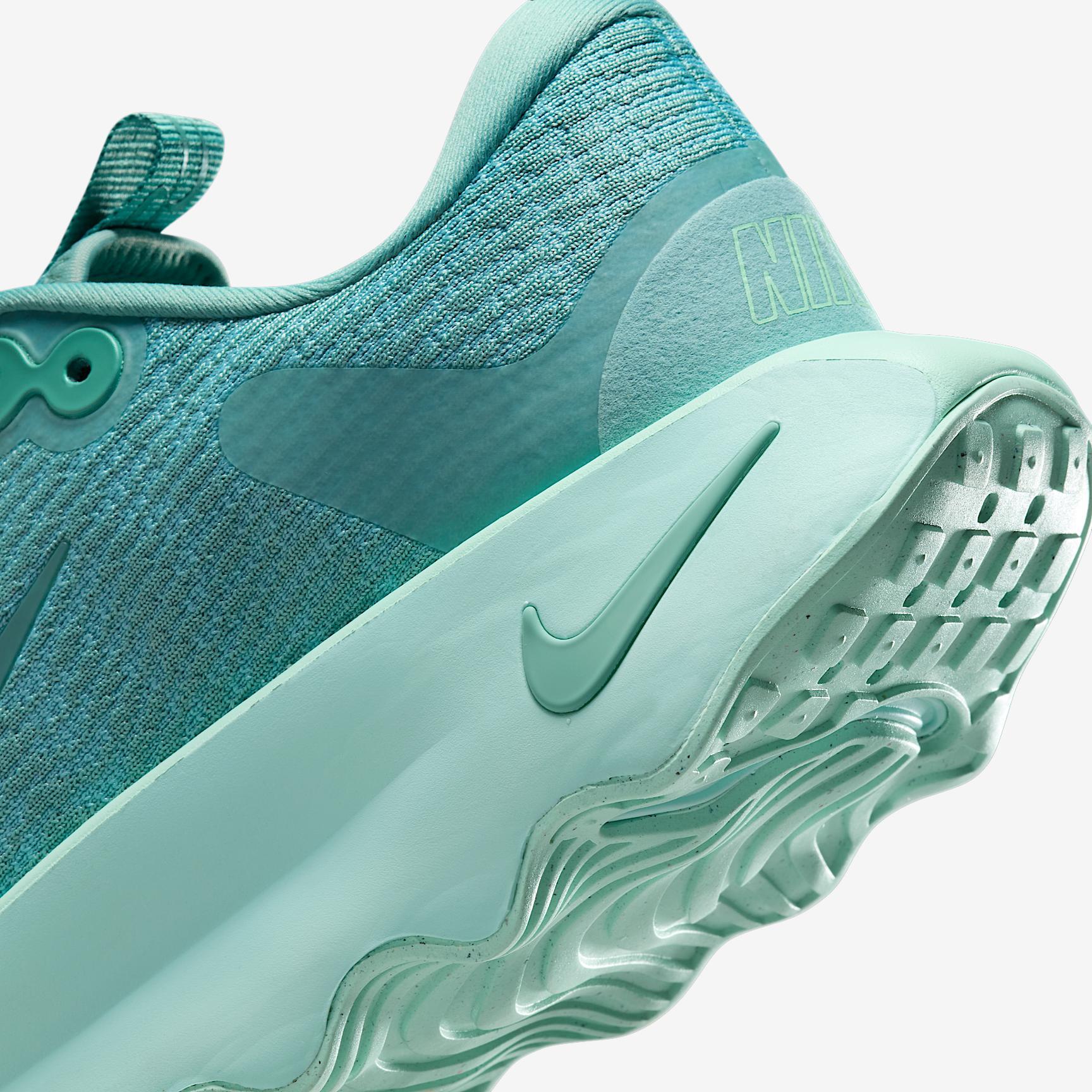 Nike Women's Motiva Walking Shoes Product Image