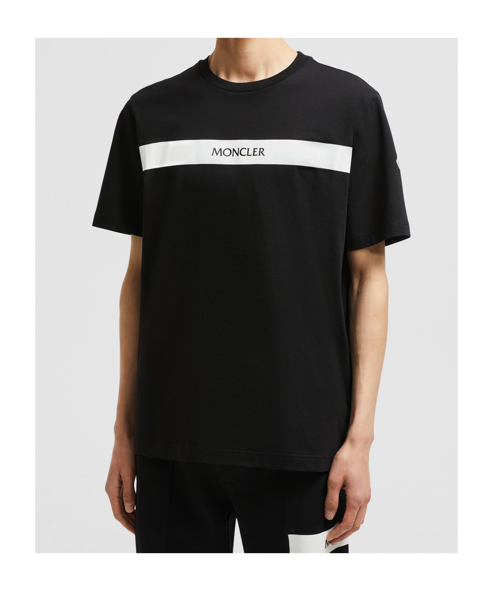 MONCLER Men's Cotton T-shirt With Rubberised Logo In Black Product Image