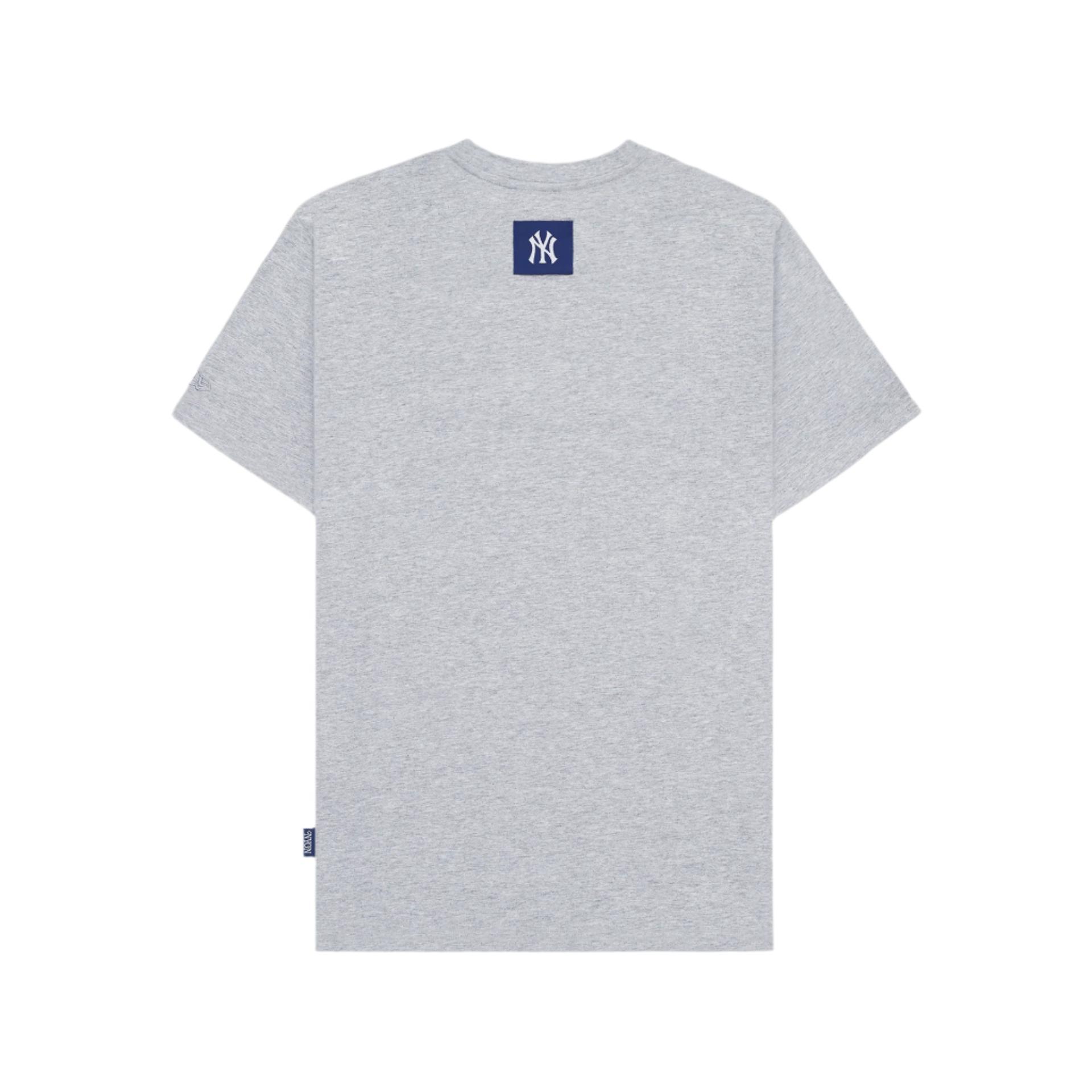 New York or Nowhere x New York Yankees Heather Gray Signature Short-Sleeve T-Shirt Male Product Image