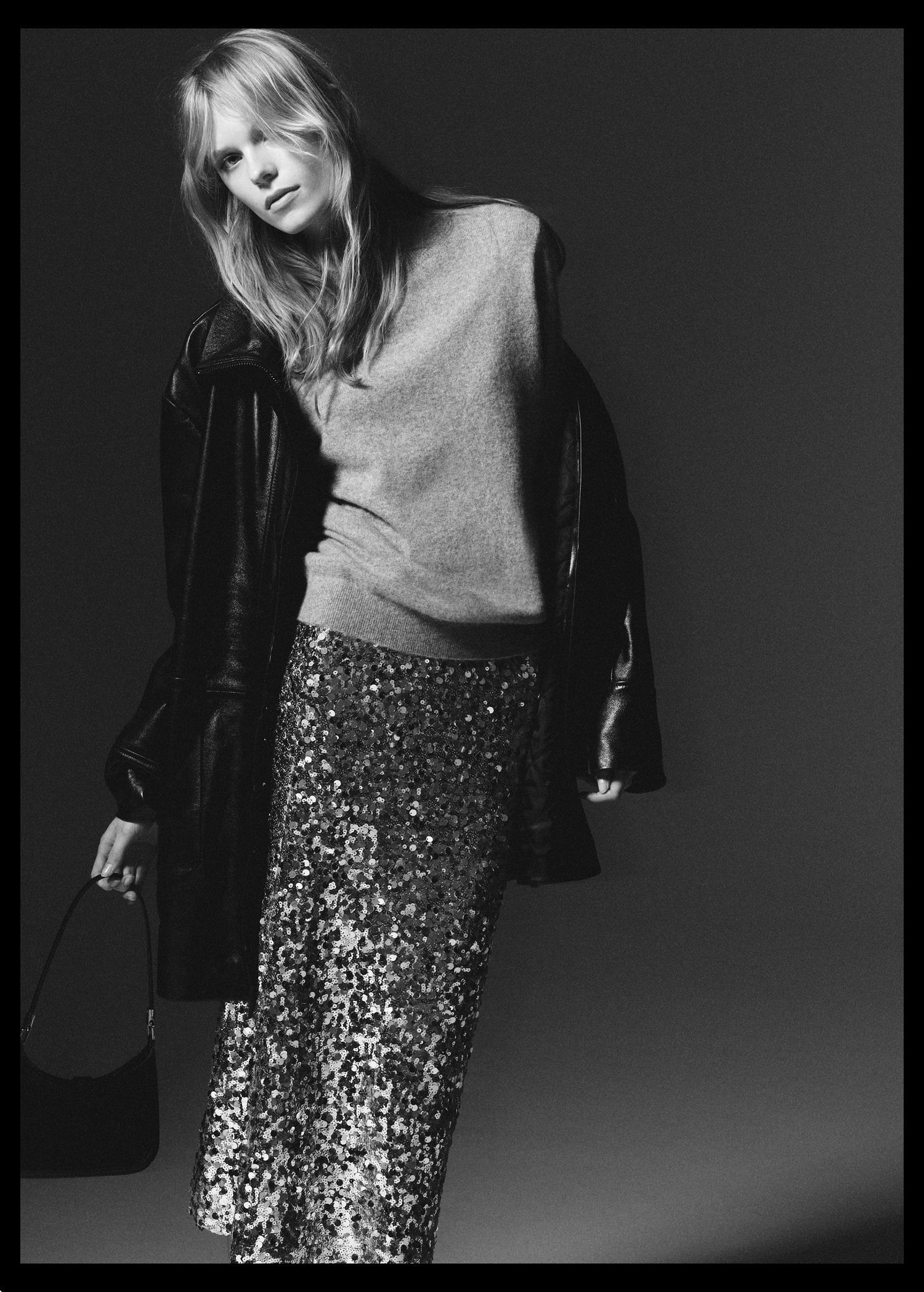 Sequin midi skirt - Women | MANGO USA Product Image