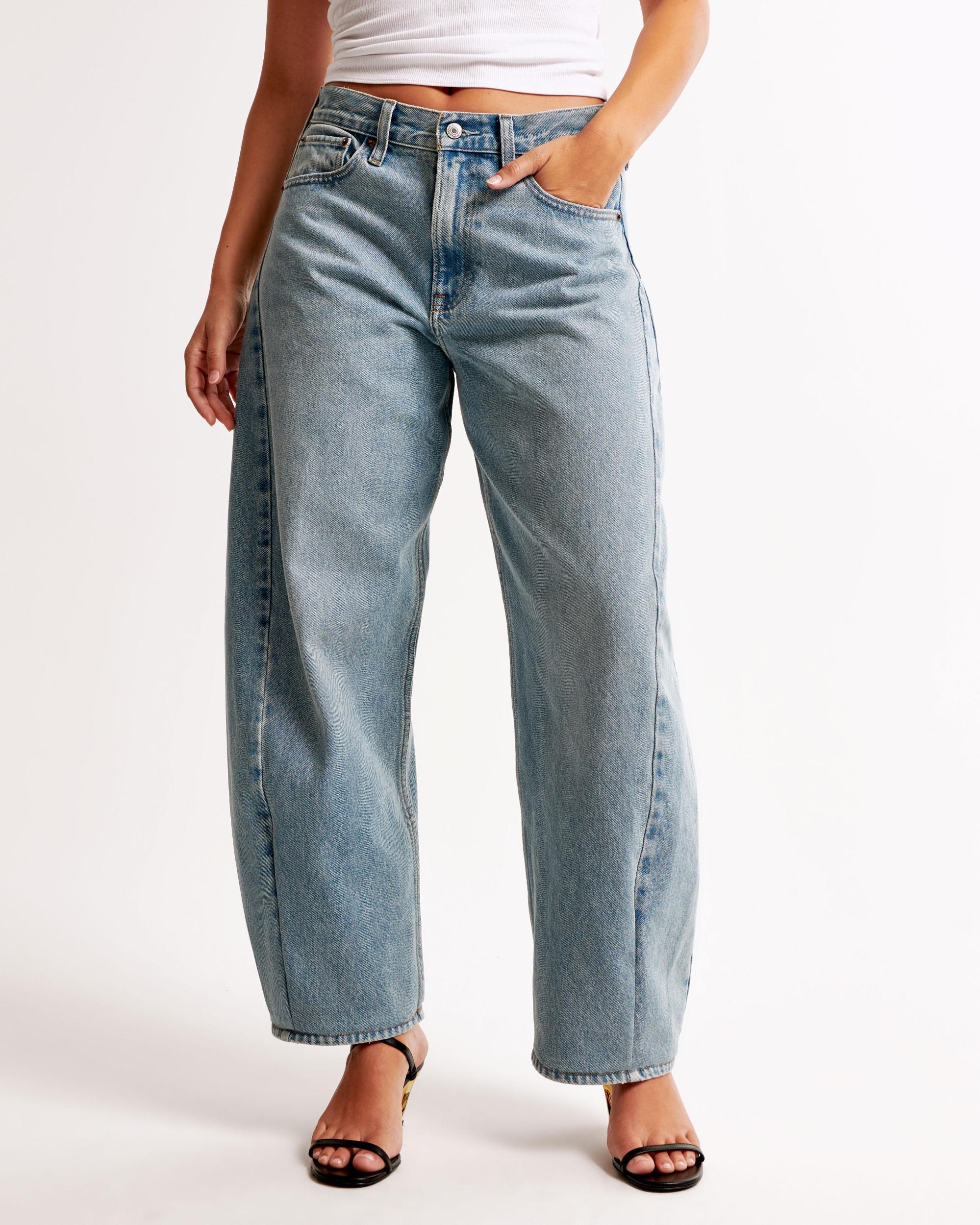 Curve Love Mid Rise Barrel Jean Product Image