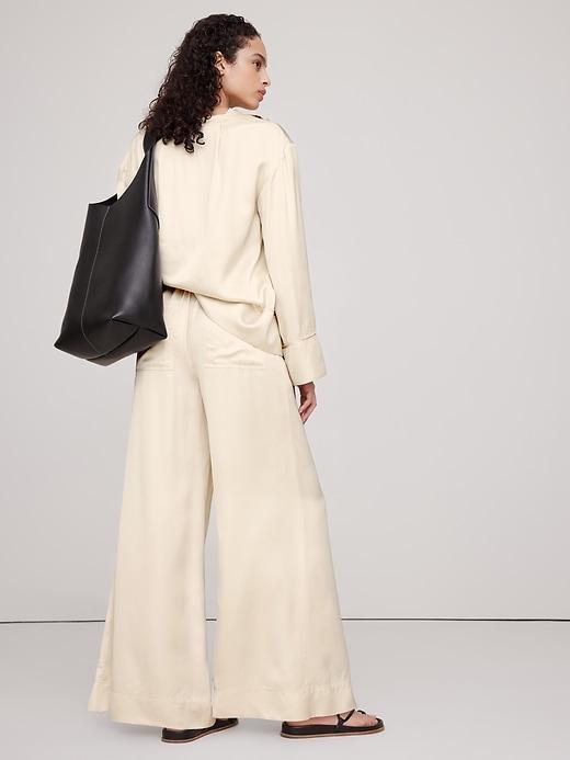 Pull-On Wide Leg Satin Pant Product Image