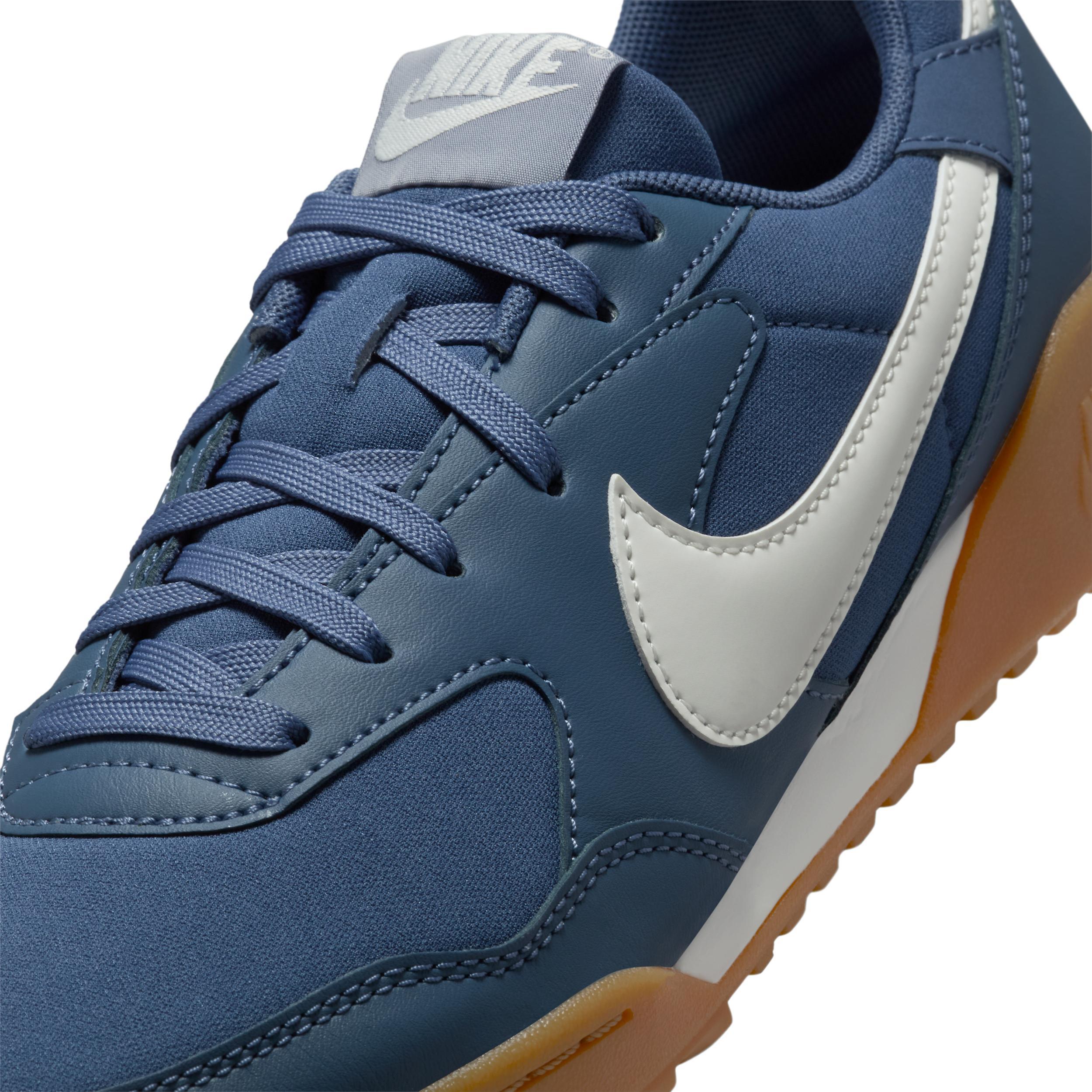 Nike Women's Terra Manta Shoes Product Image