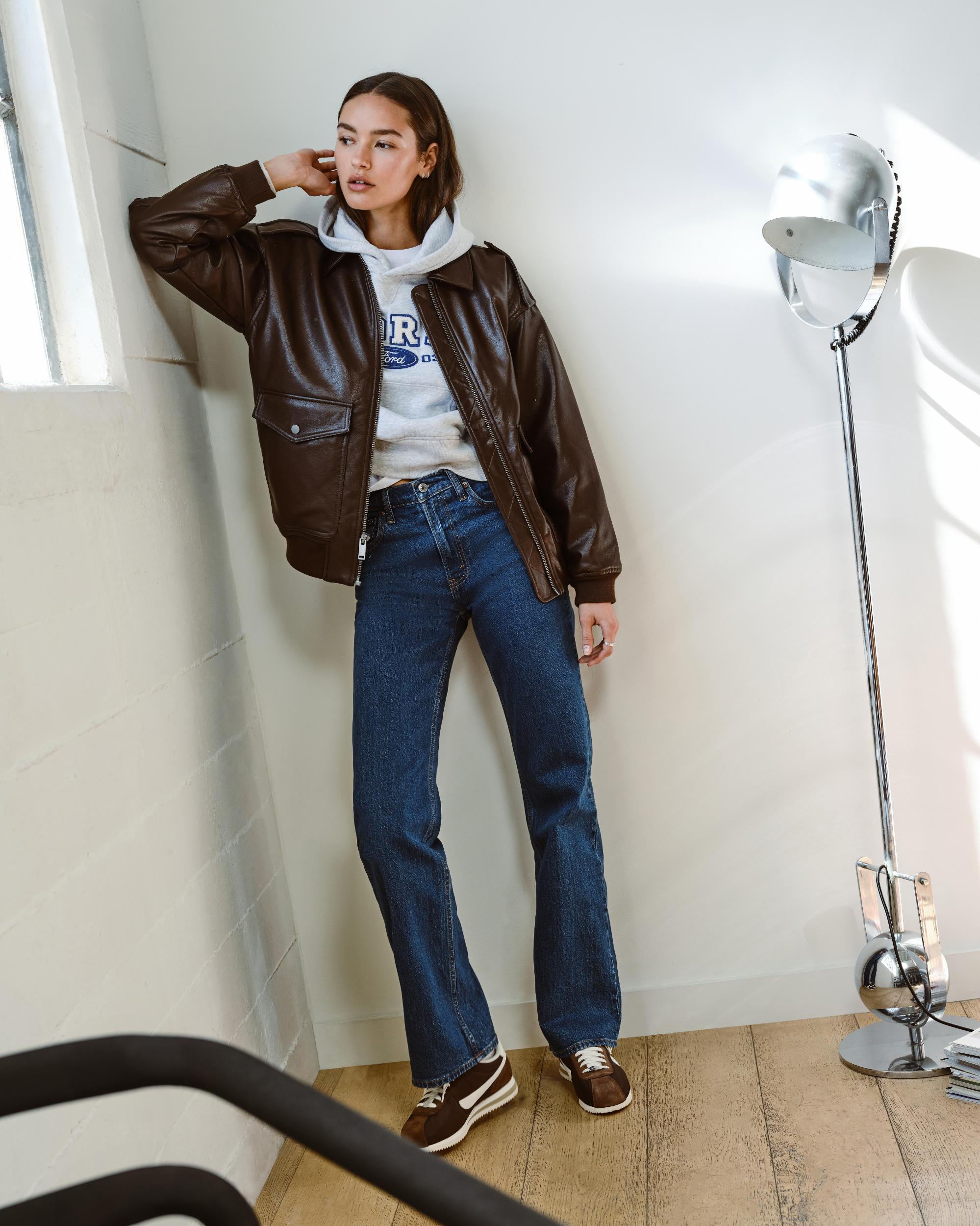 High Rise 90s Relaxed Jean Product Image