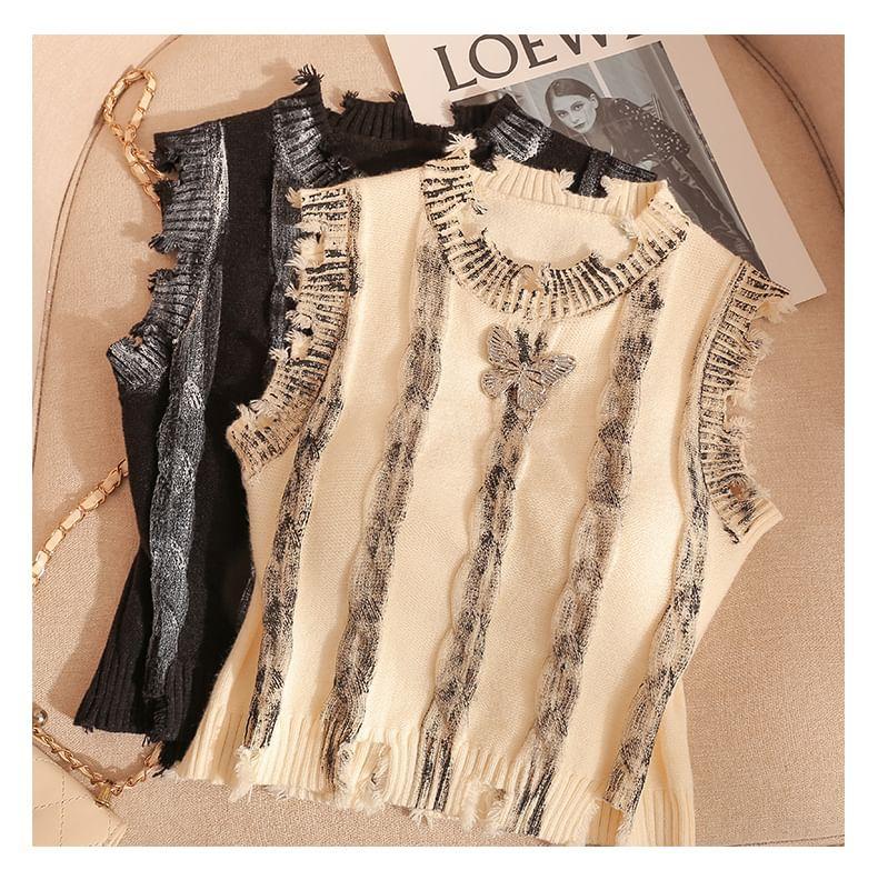 Round Neck Butterfly Detail Distressed Crop Sweater Vest Product Image