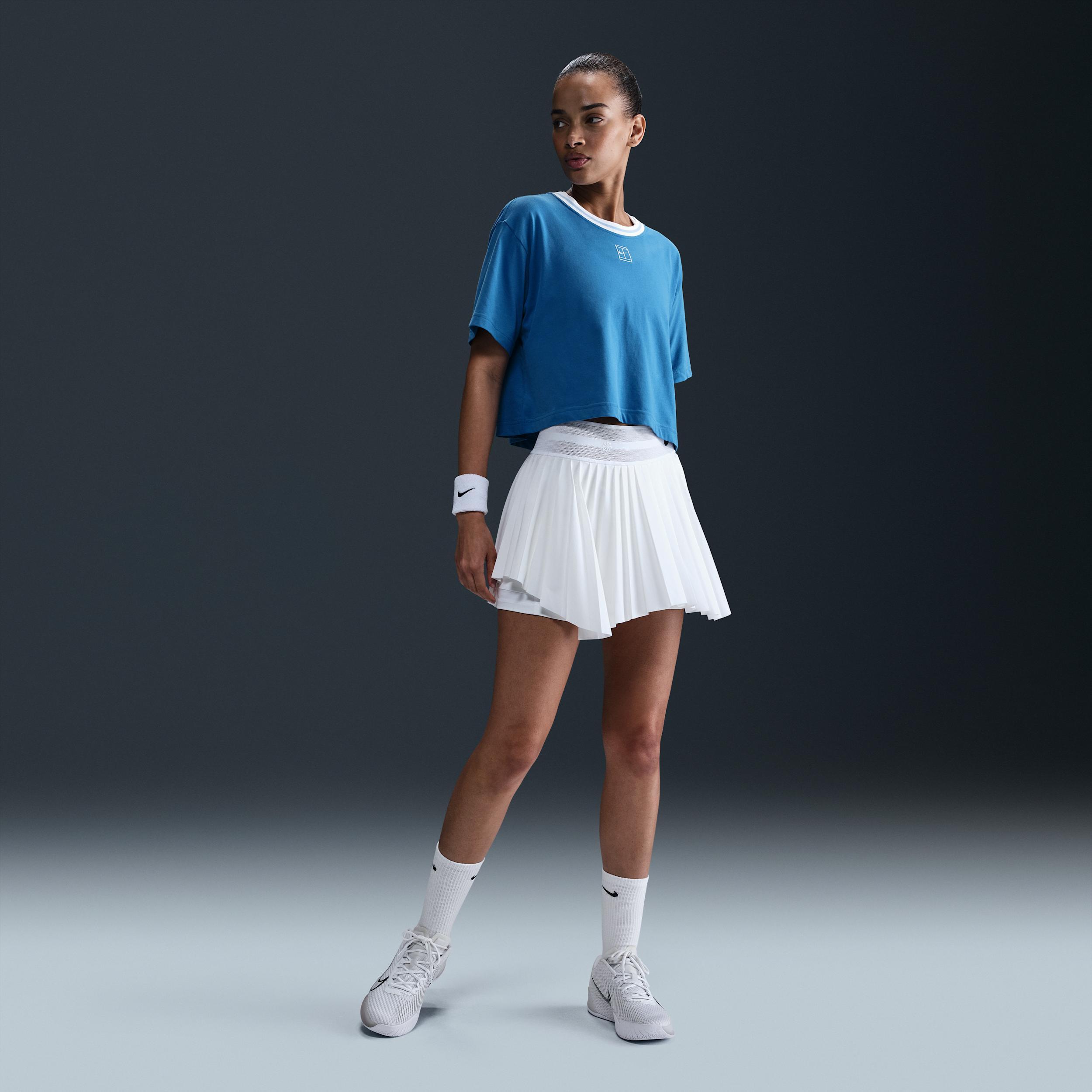 Nike Heritage Women's Dri-FIT Short-Sleeve Cropped T-Shirt Product Image