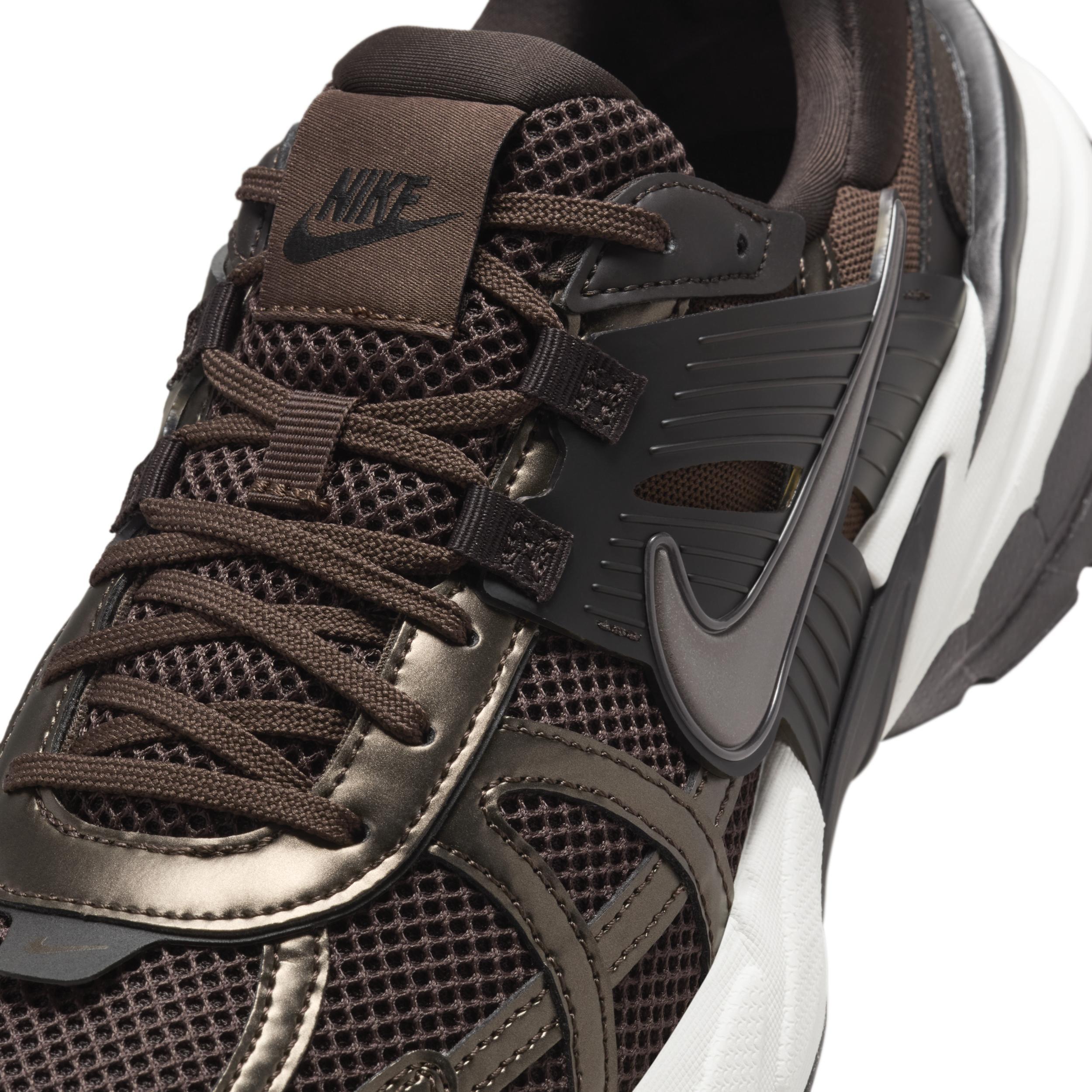 Nike Men's V2K Run Shoes Product Image