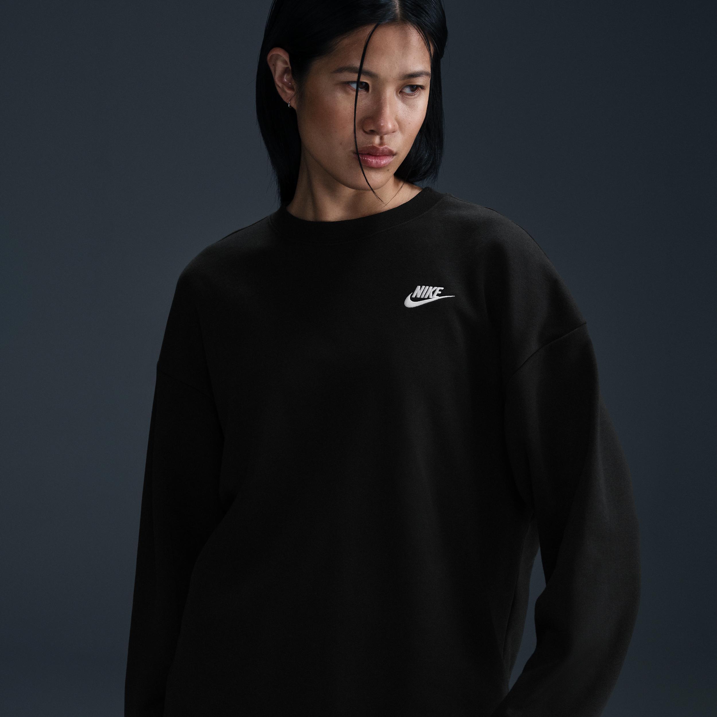 Women's Nike Sportswear Club Fleece Loose Crew-Neck Sweatshirt Product Image