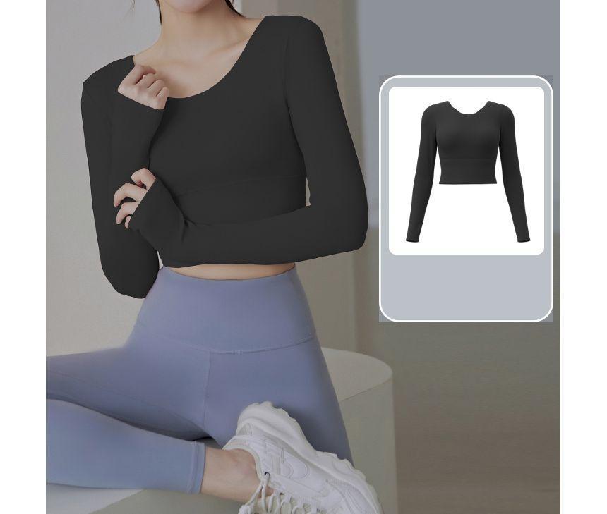 Long-Sleeve Scoop Neck Plain Criss Cross Crop Sports T-Shirt / Plain Yoga Pants / Set Product Image